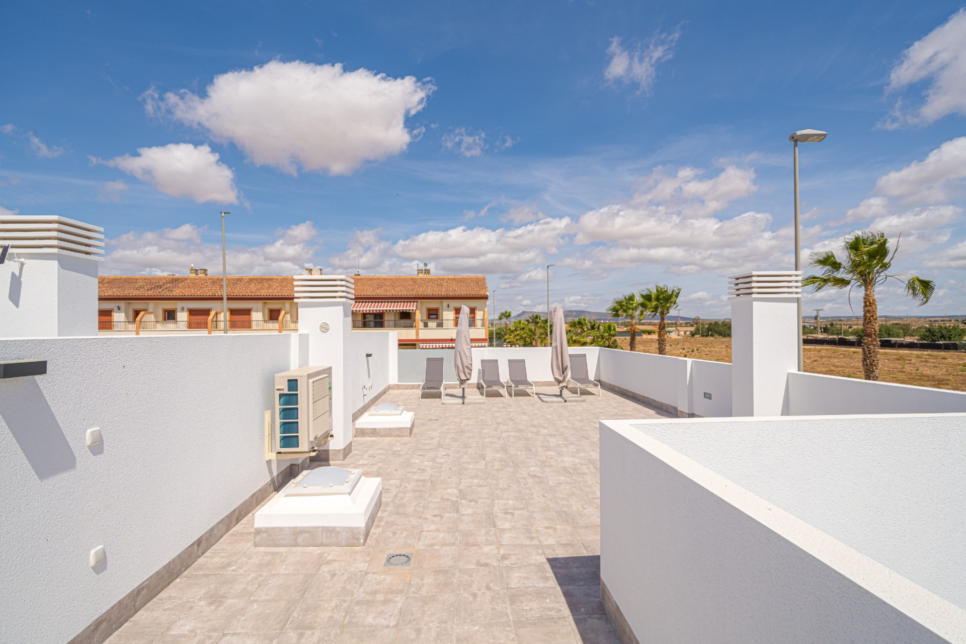 Resale - Villa - Avileses - Inland