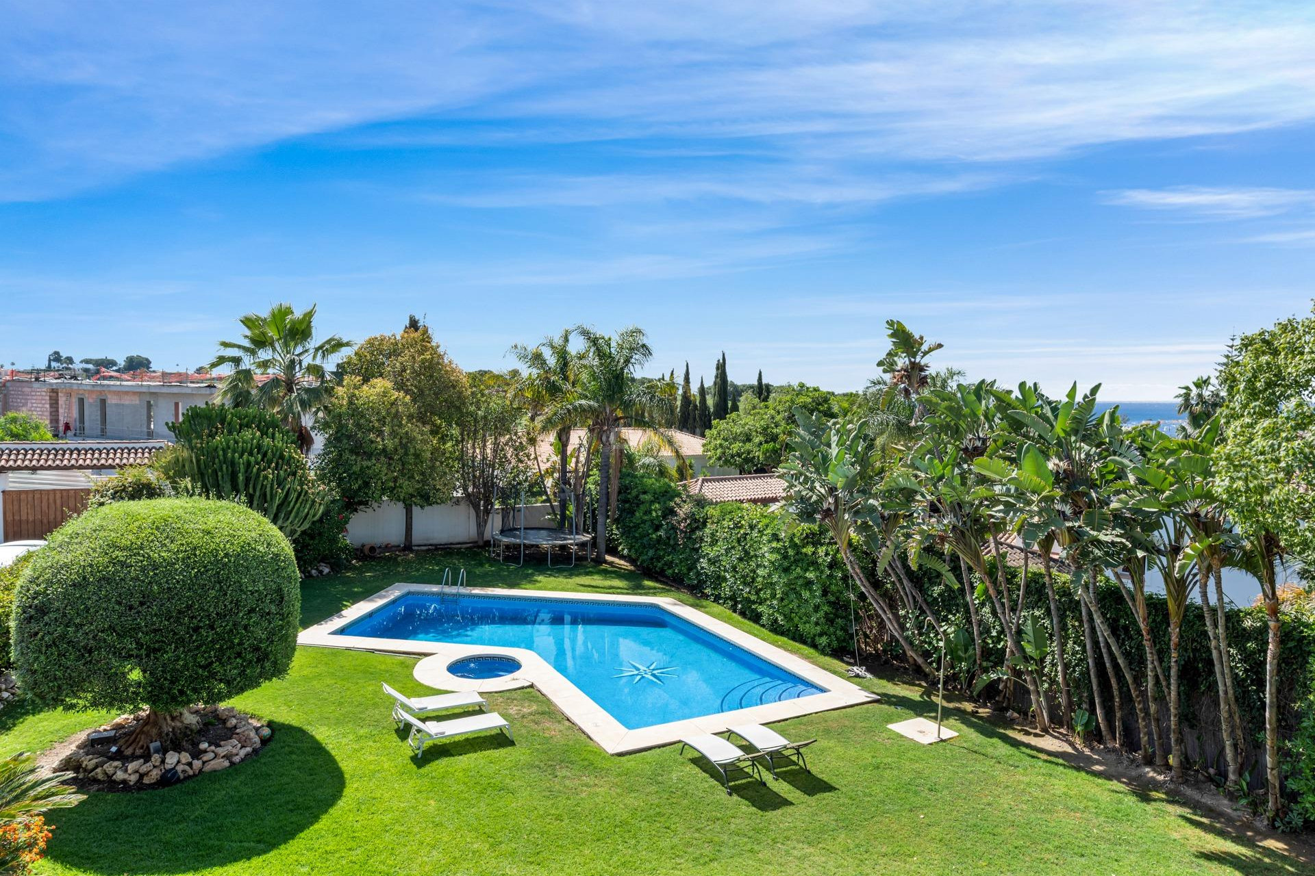 Resale - Villa - Benahavís - Cortés