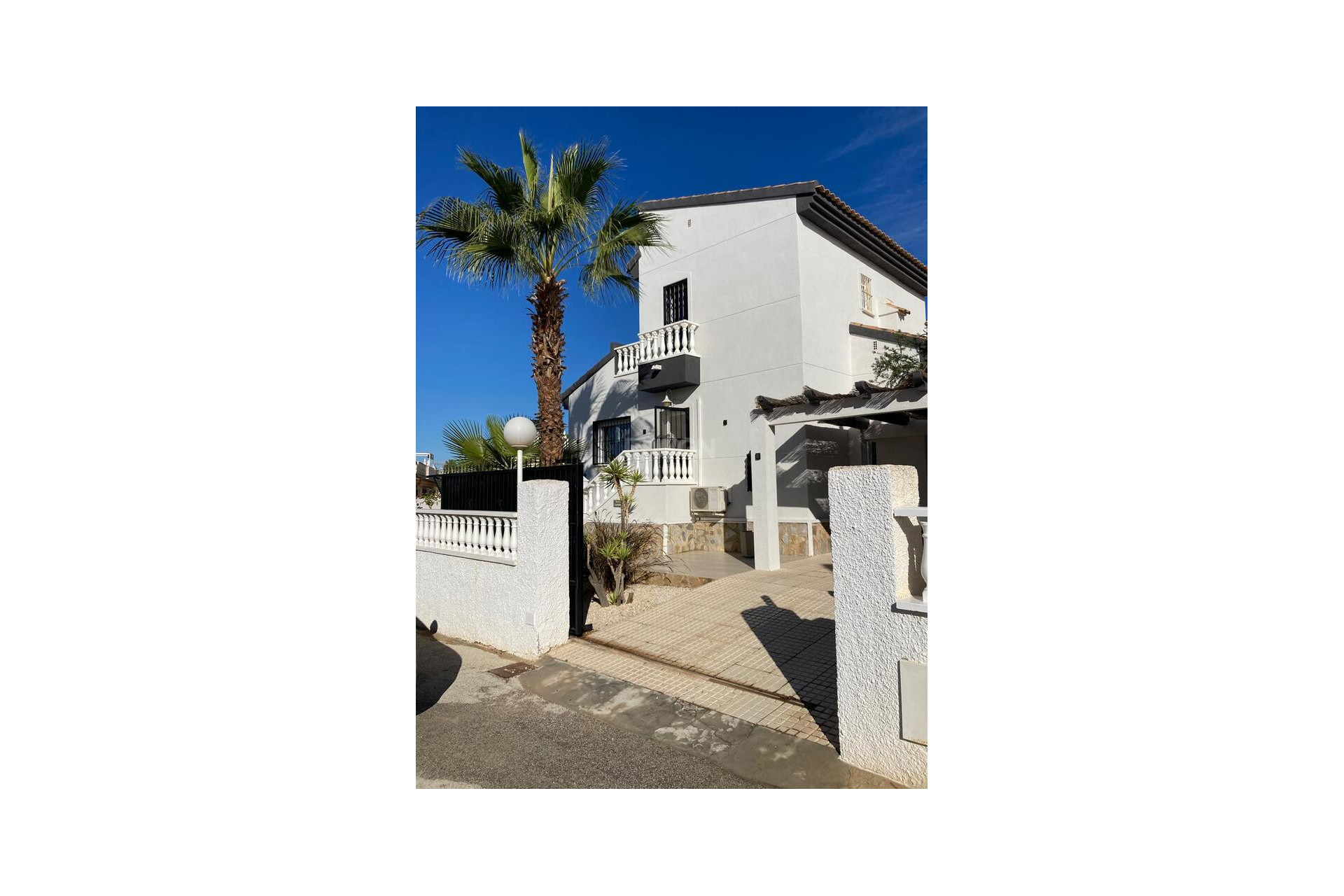 Resale - Villa - Benijofar - Costa Blanca