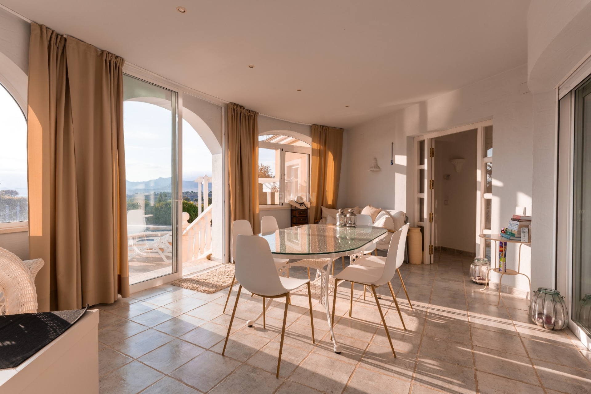 Resale - Villa - Busot - Costa Blanca