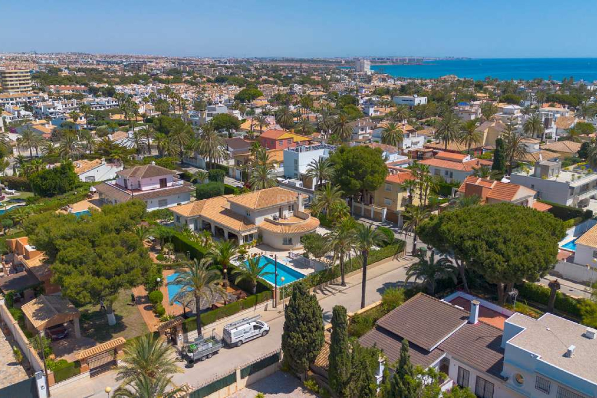 Resale - Villa - Cabo Roig - Costa Blanca