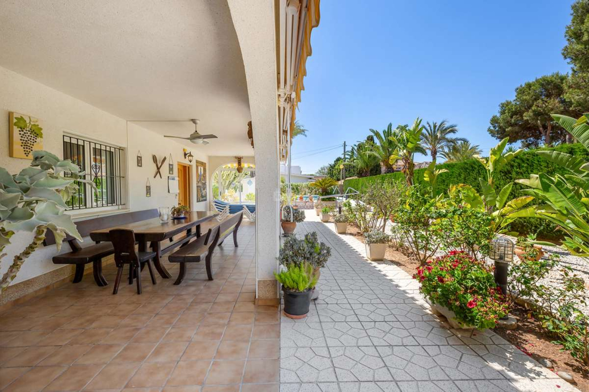 Resale - Villa - Cabo Roig - Costa Blanca