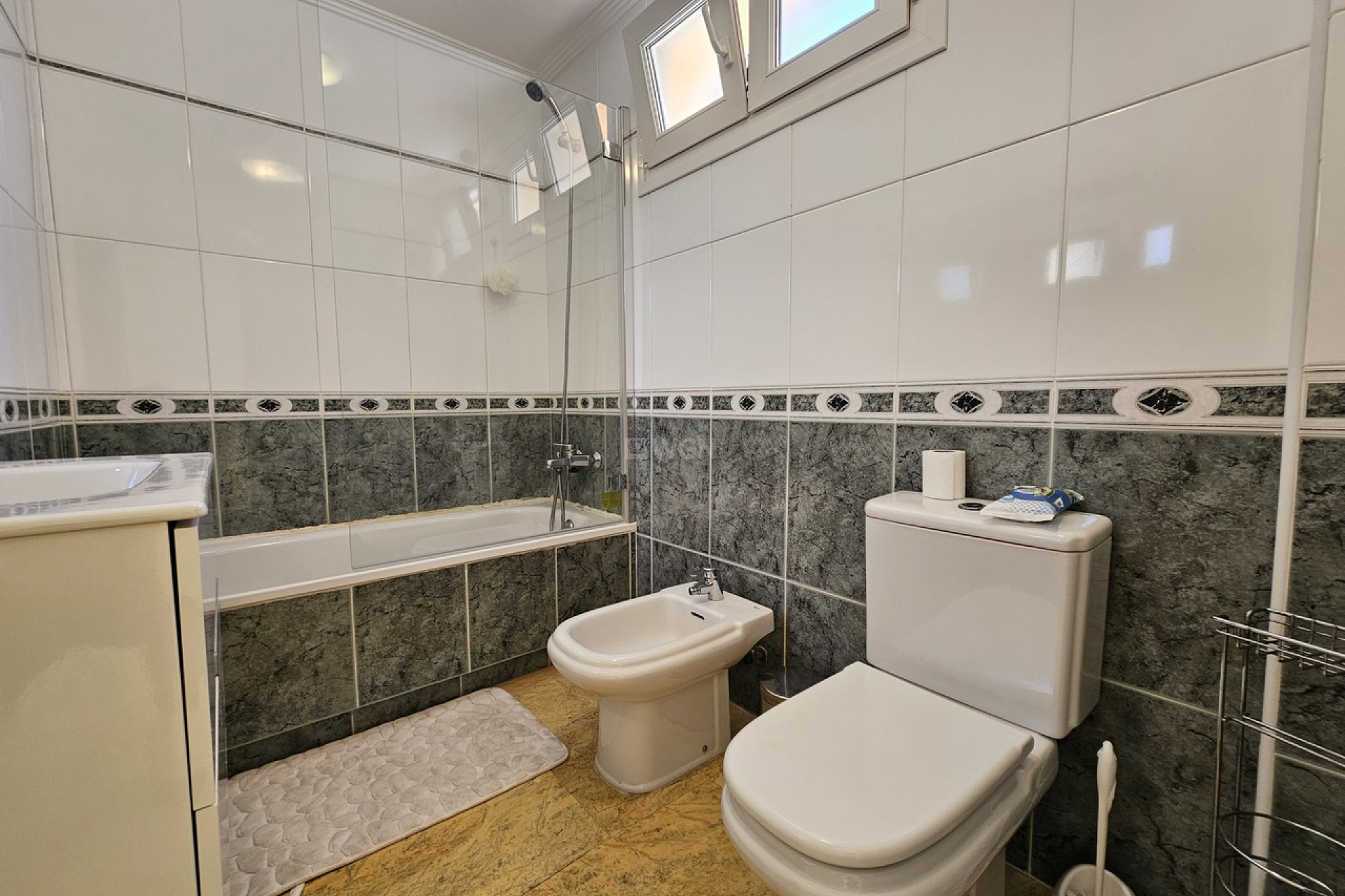 Resale - Villa - Cabo Roig - Costa Blanca