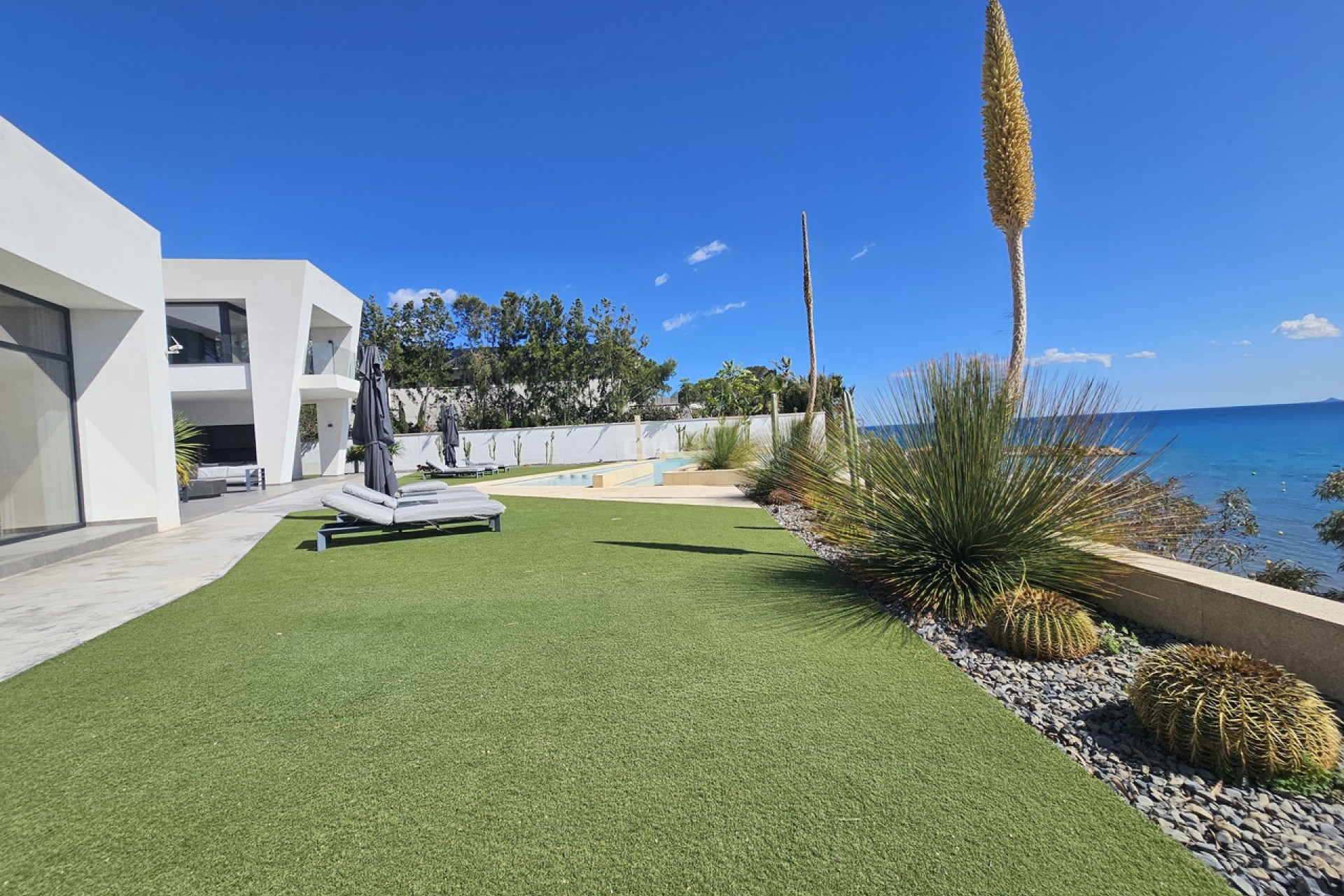 Resale - Villa - Cabo Roig - Costa Blanca