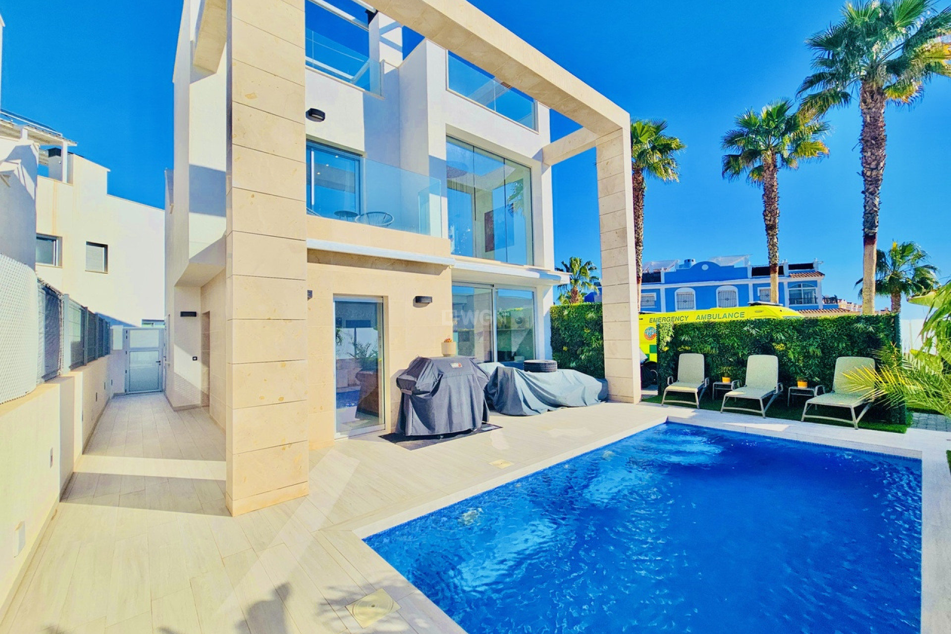 Resale - Villa - Cabo Roig - Costa Blanca