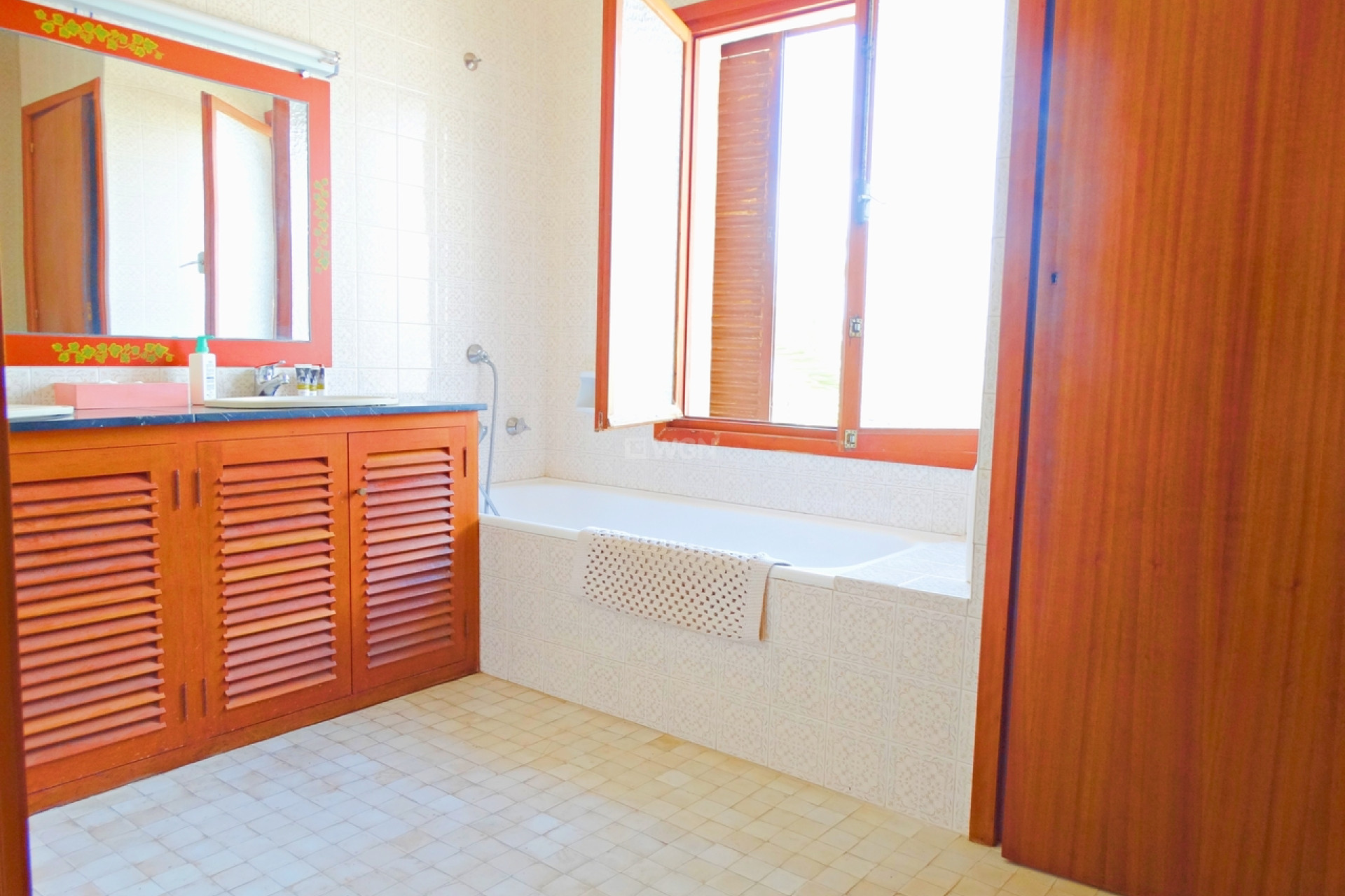 Resale - Villa - Cabo Roig - Costa Blanca