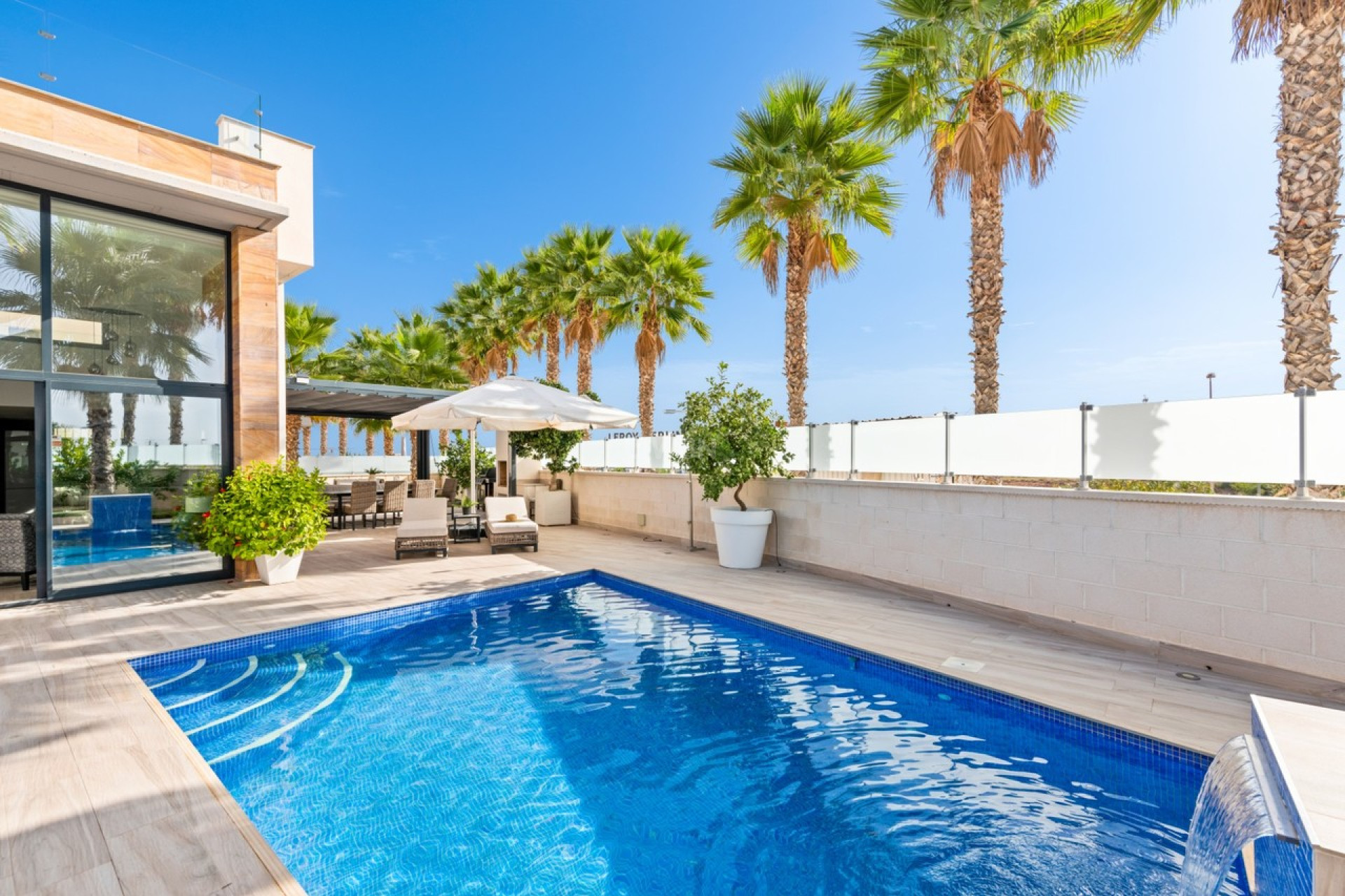 Resale - Villa - Cabo Roig - Costa Blanca
