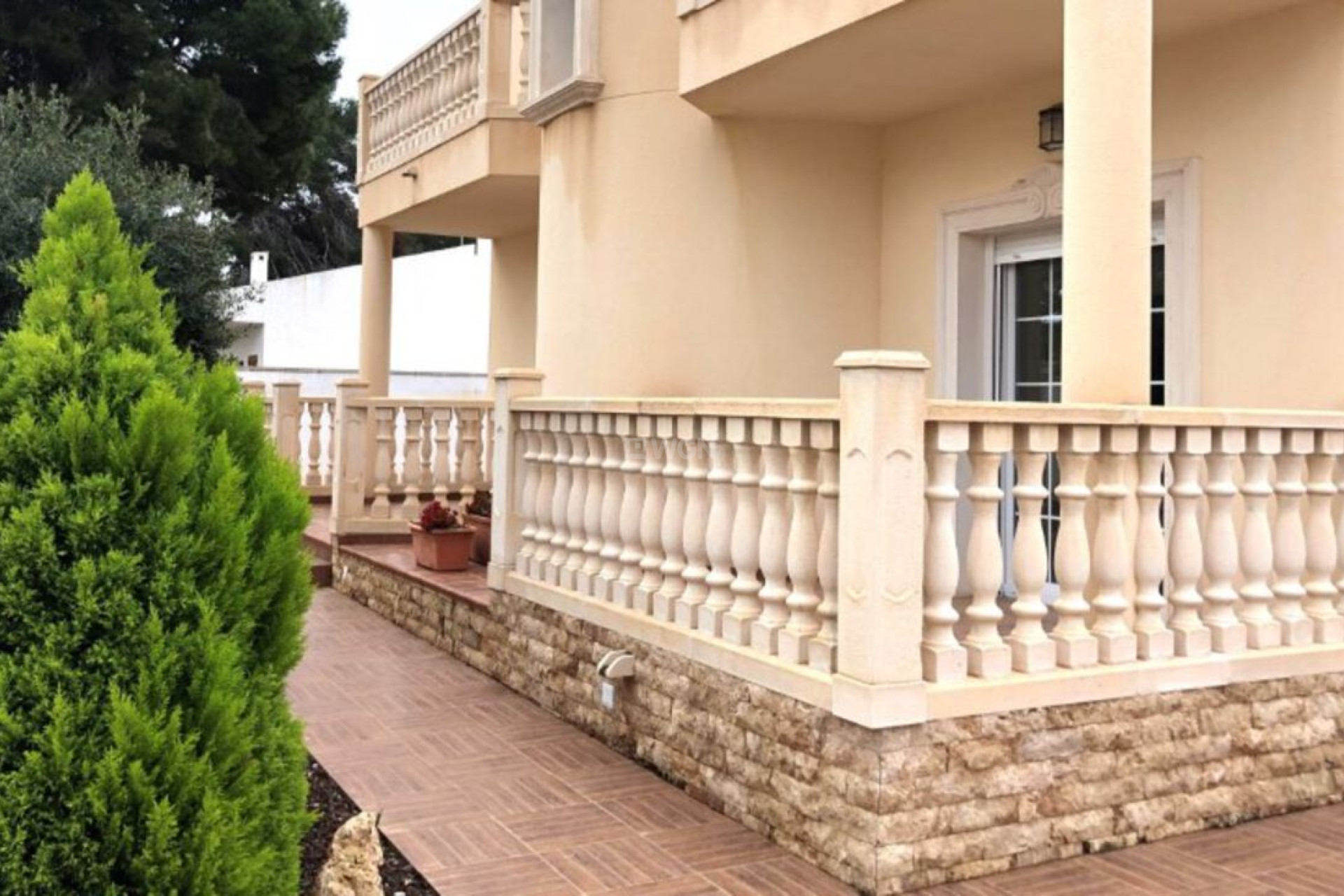 Resale - Villa - Cabo Roig - Costa Blanca
