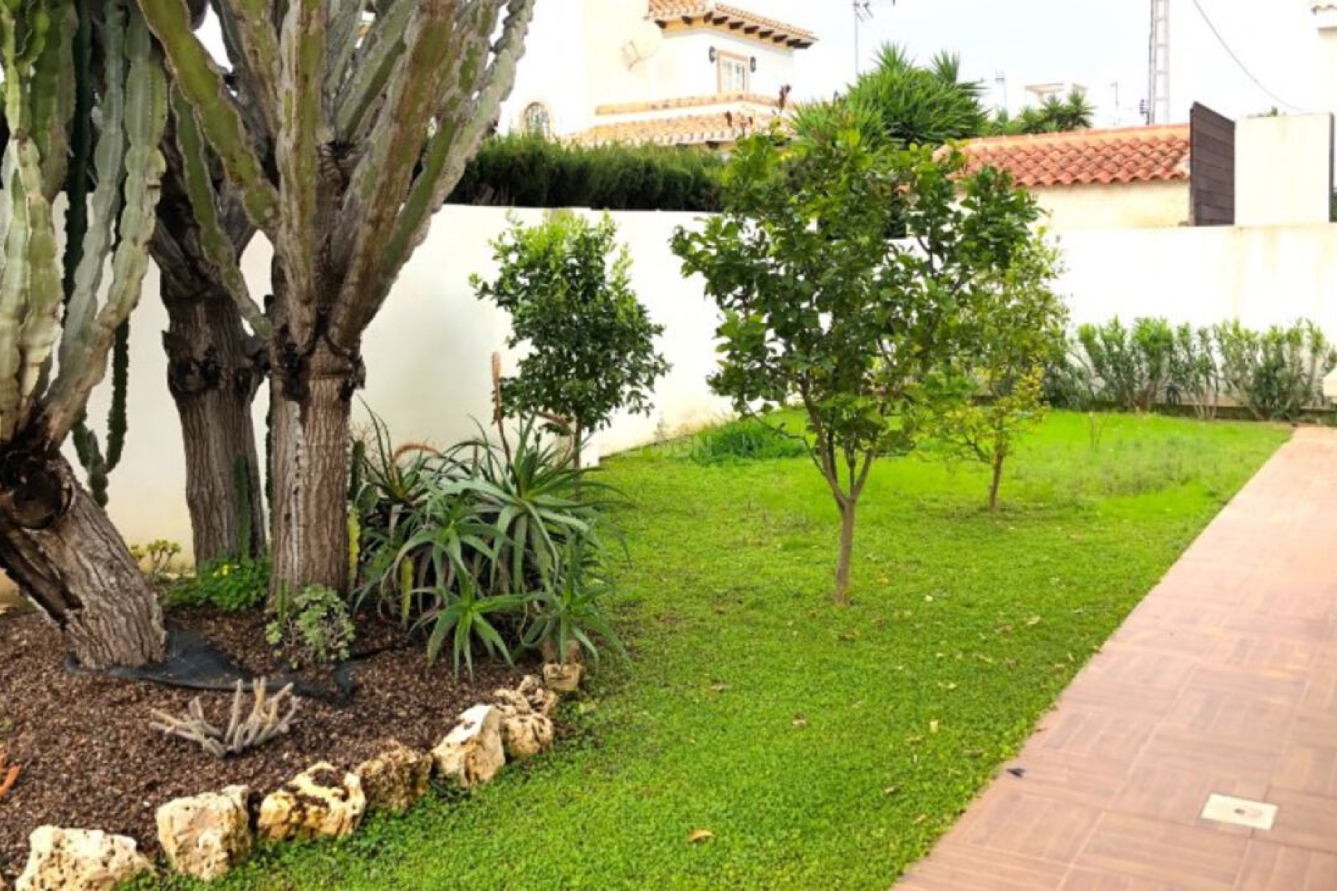 Resale - Villa - Cabo Roig - Costa Blanca