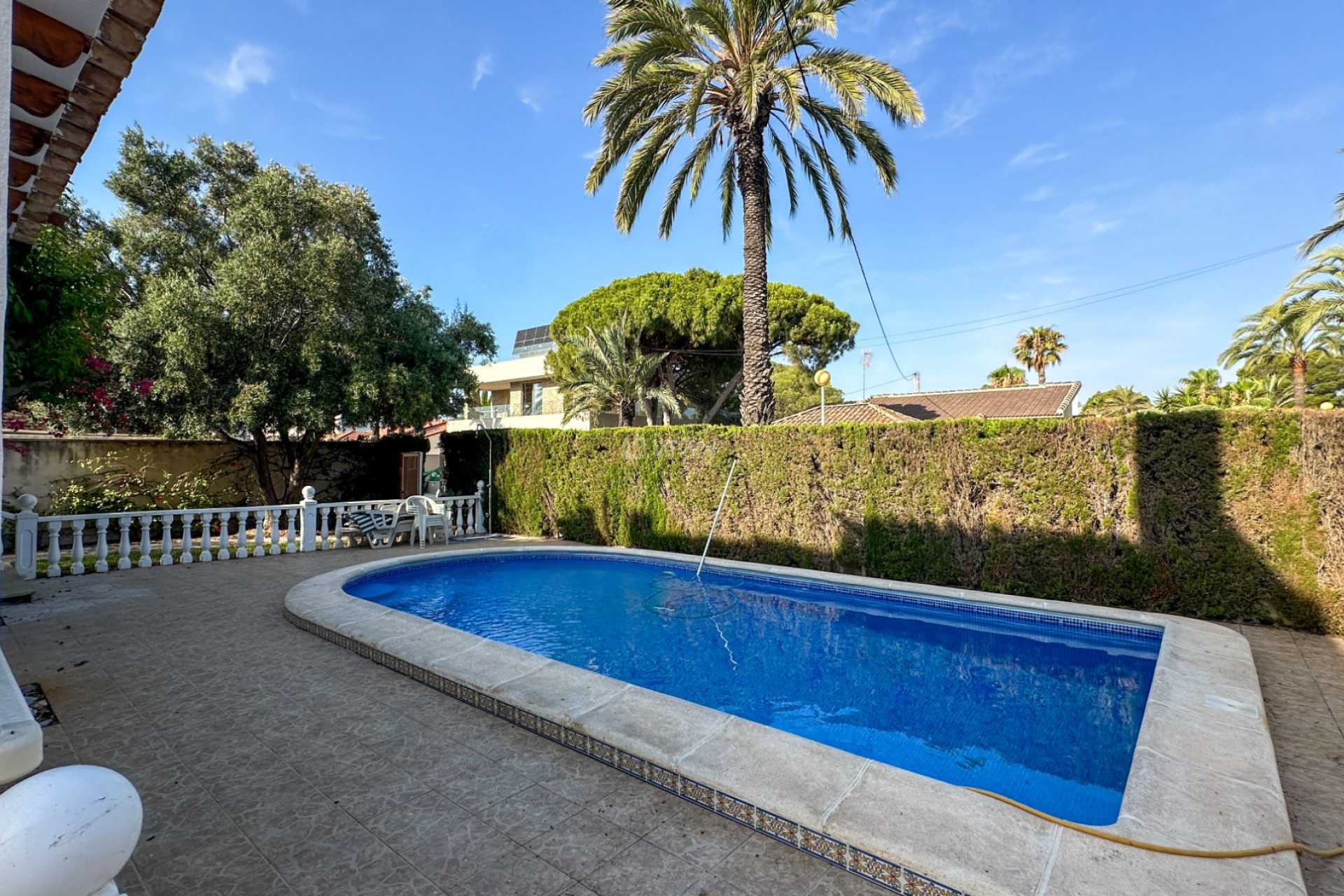 Resale - Villa - Cabo Roig - Costa Blanca