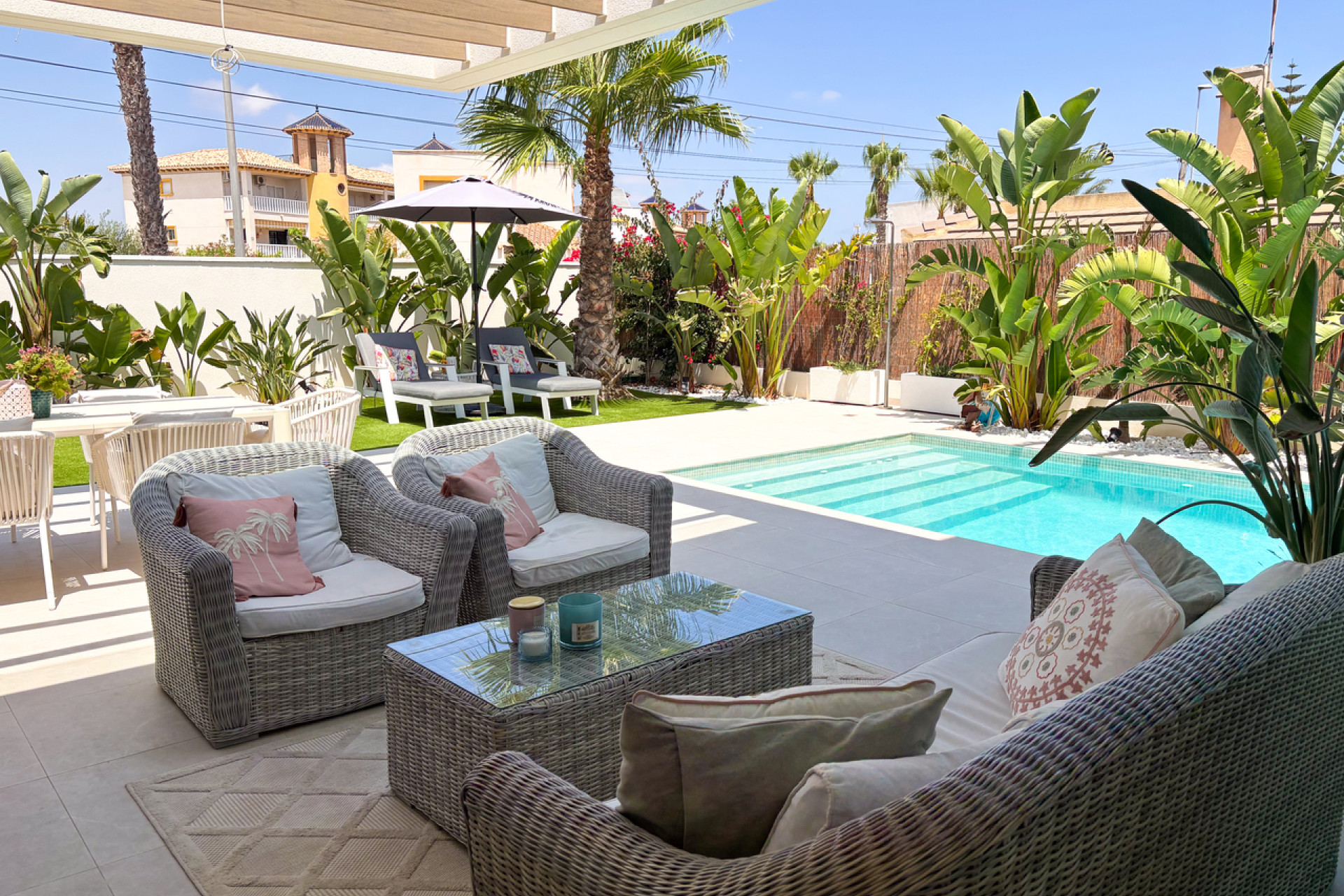 Resale - Villa - Cabo Roig - Costa Blanca