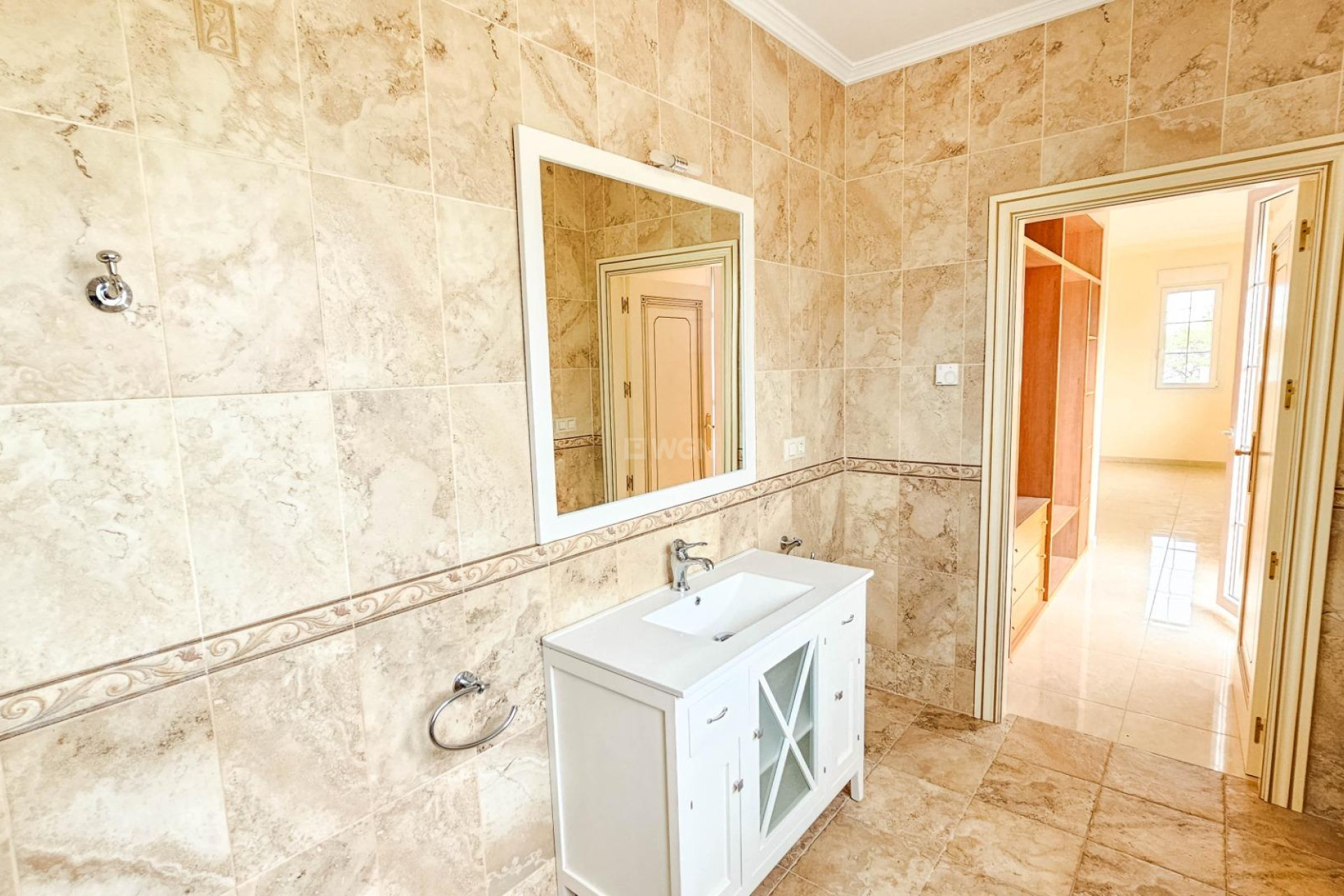 Resale - Villa - Cabo Roig