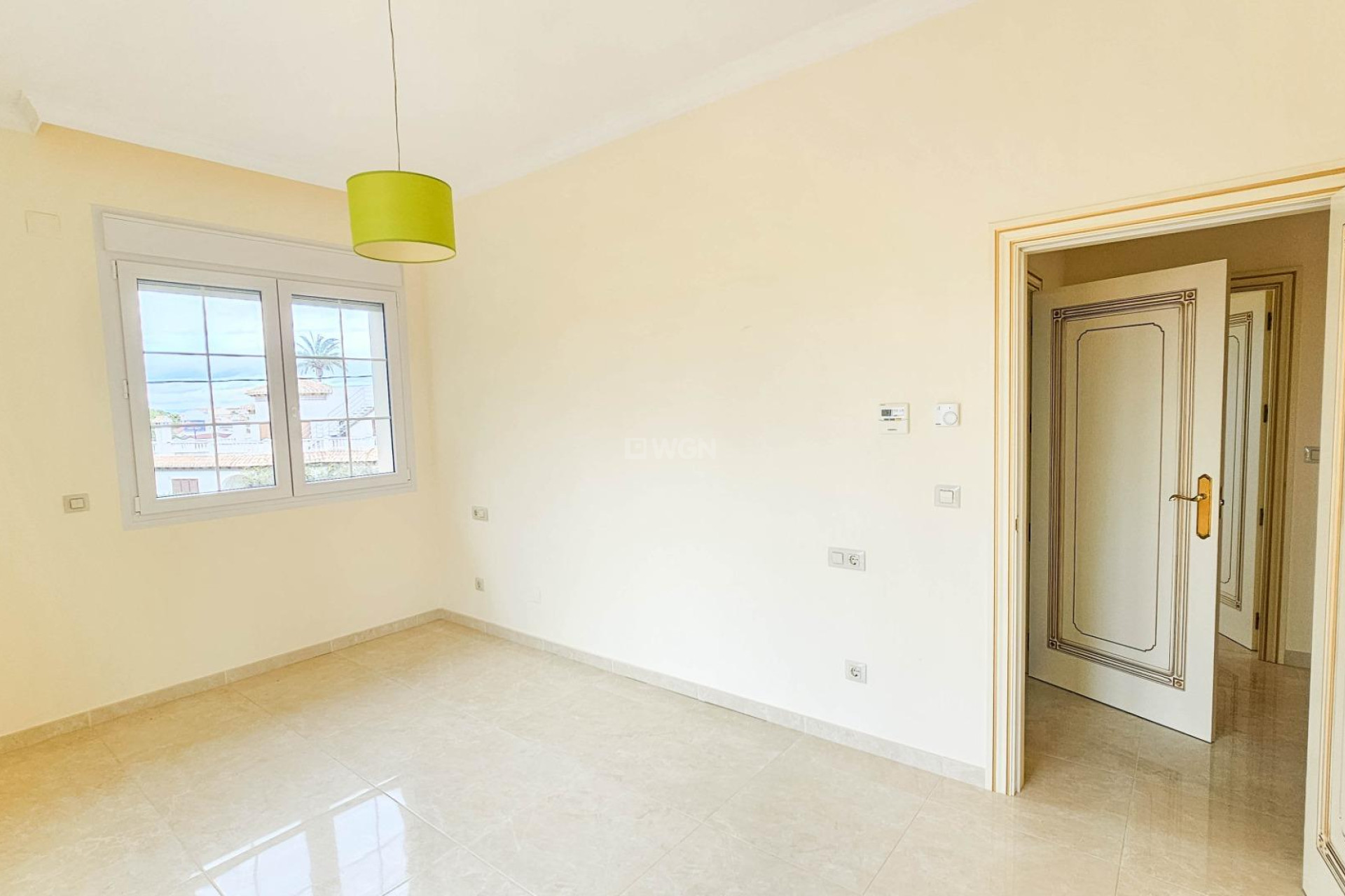 Resale - Villa - Cabo Roig