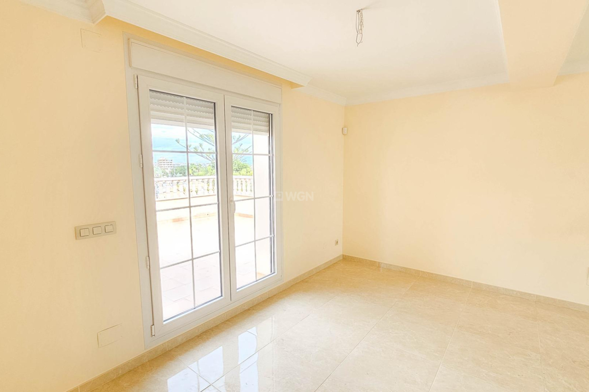 Resale - Villa - Cabo Roig