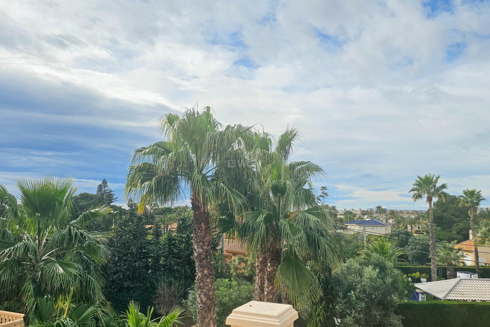 Resale - Villa - Cabo Roig