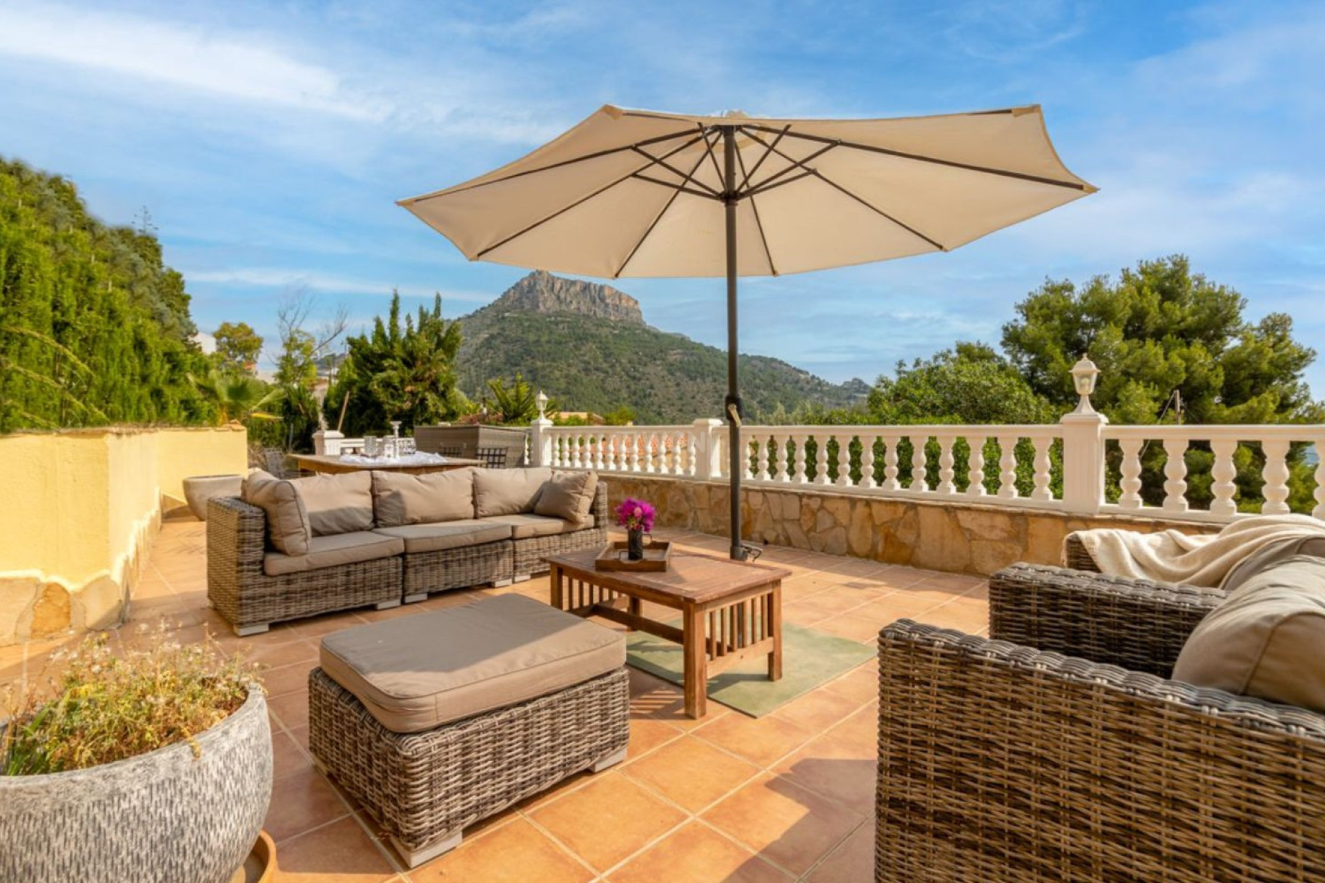 Resale - Villa - Calpe - Costa Blanca