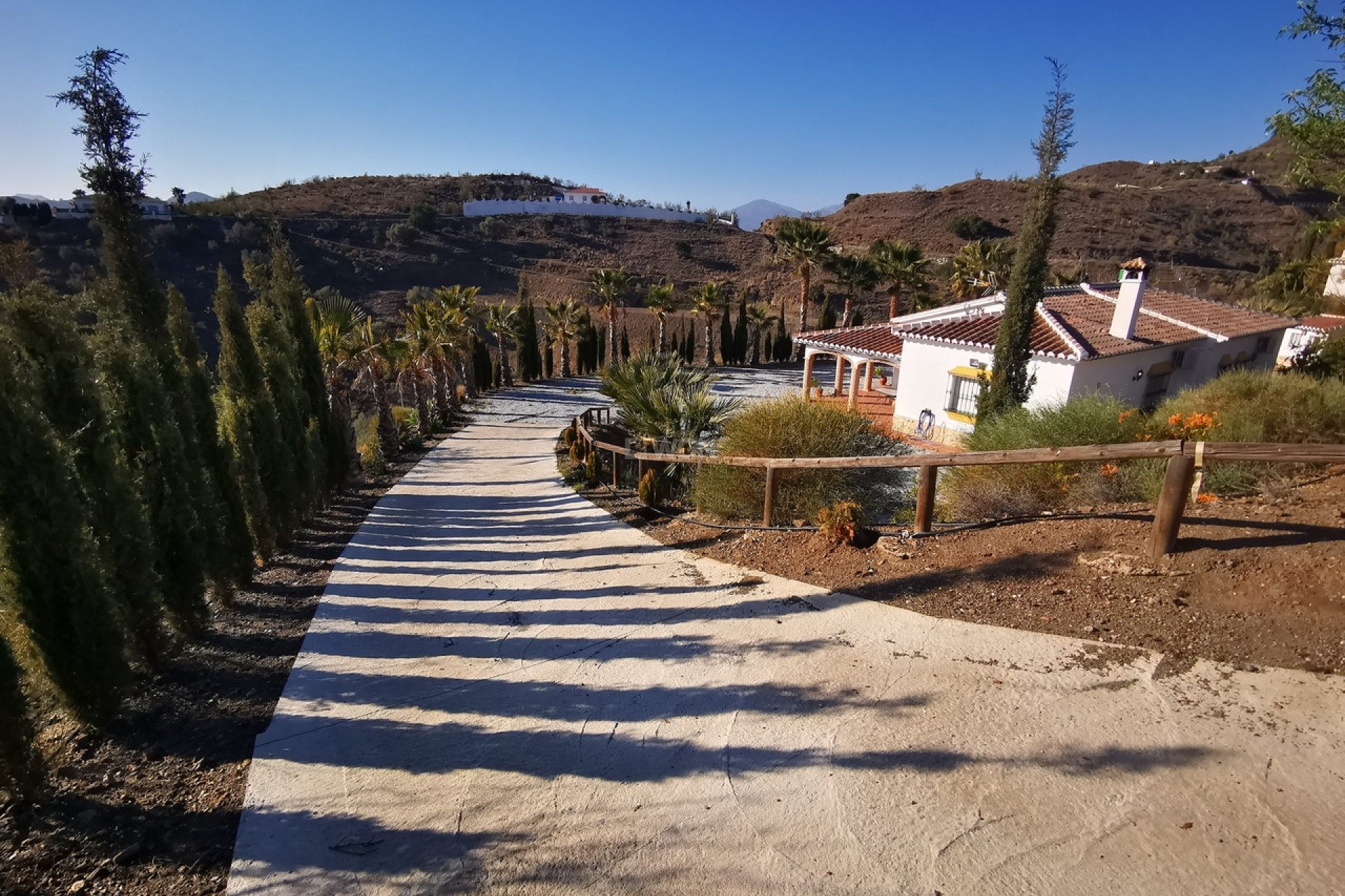 Resale - Villa - Canillas de Aceituno - Inland