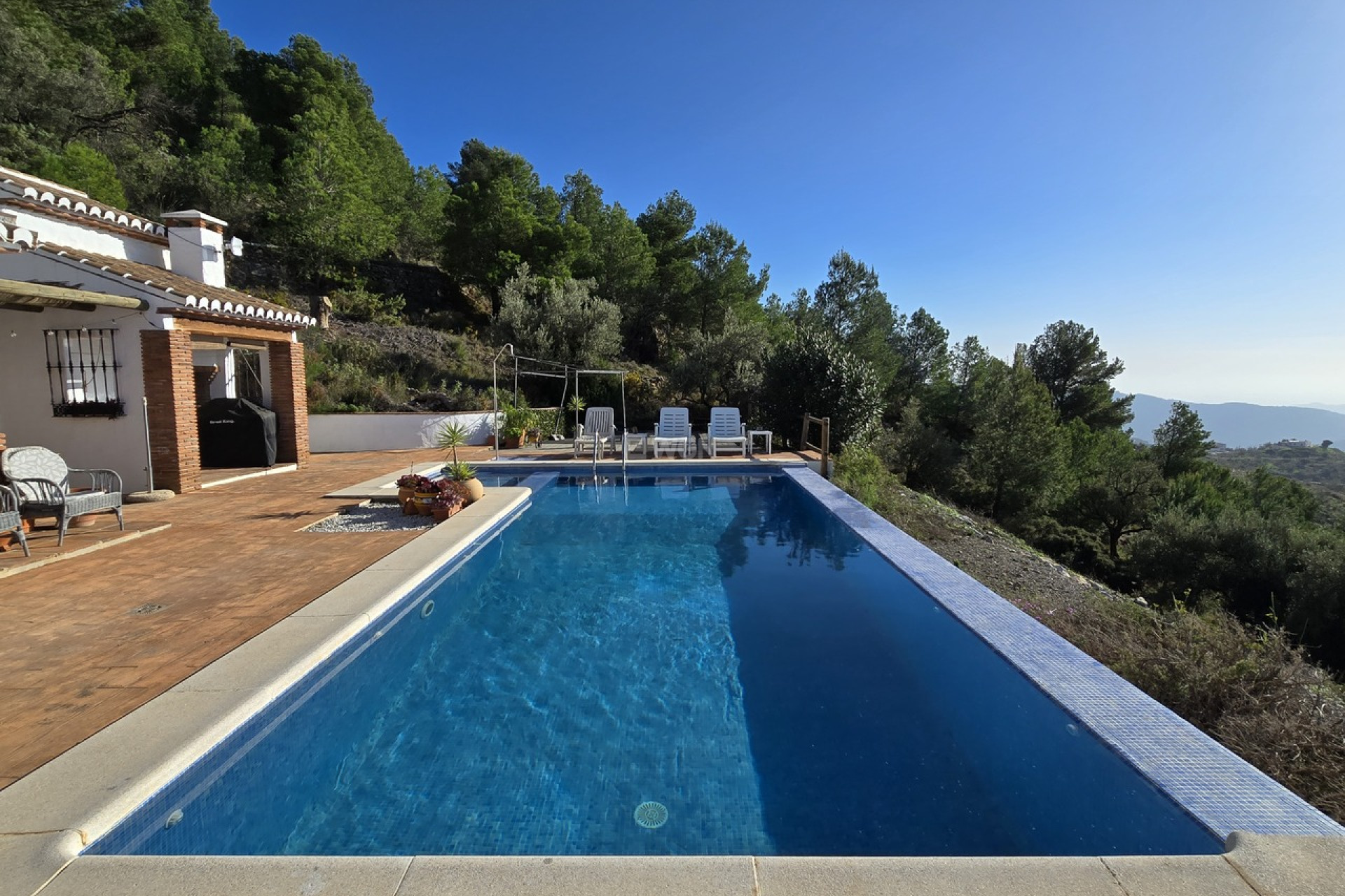 Resale - Villa - Canillas de Aceituno - Inland