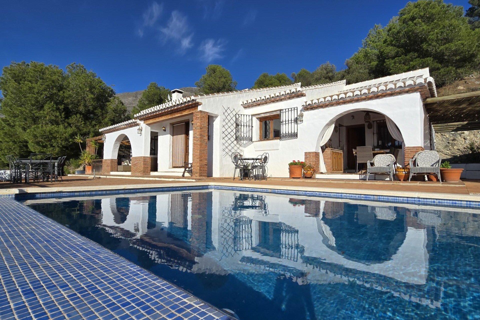 Resale - Villa - Canillas de Aceituno - Inland