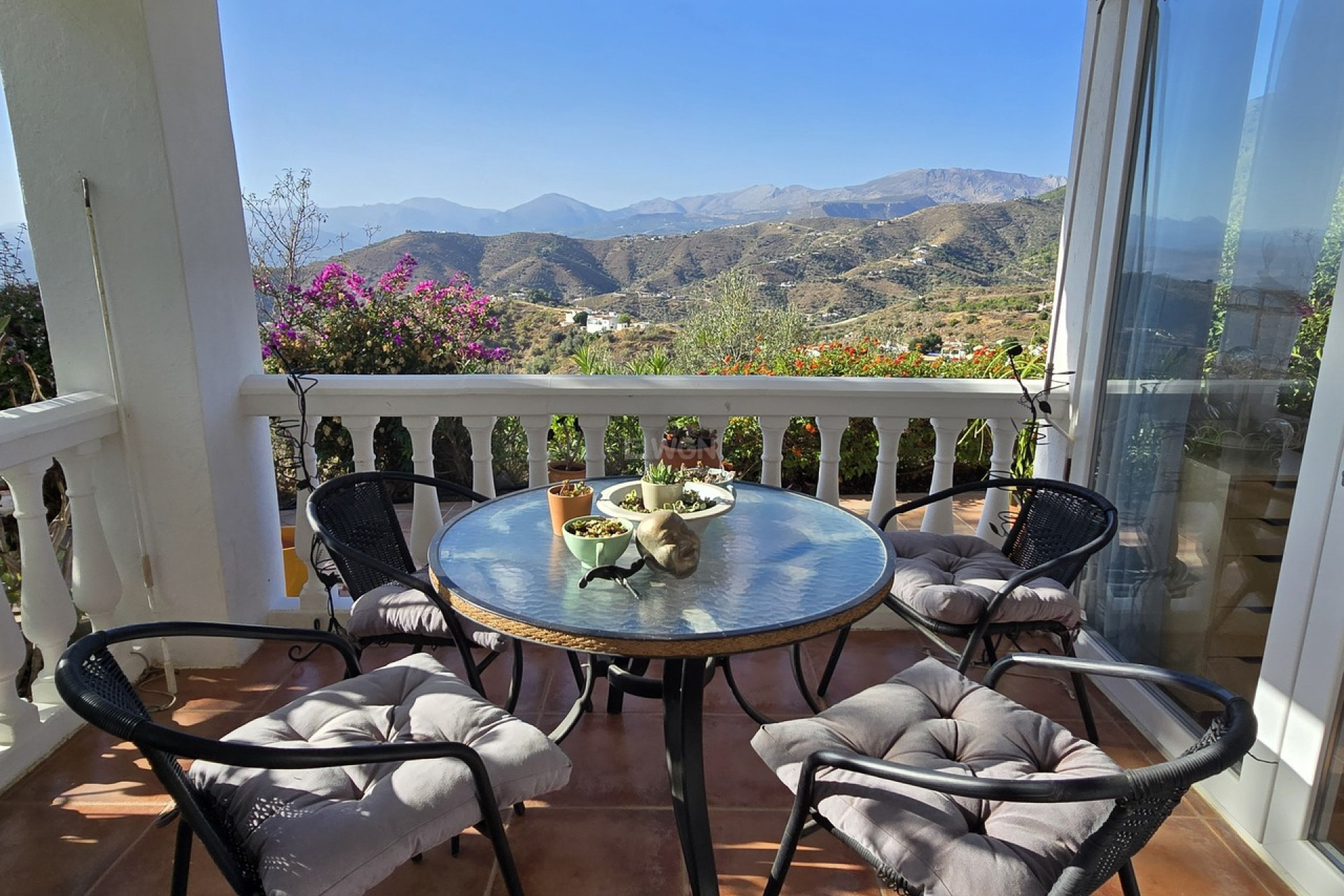 Resale - Villa - Canillas de Aceituno - Inland