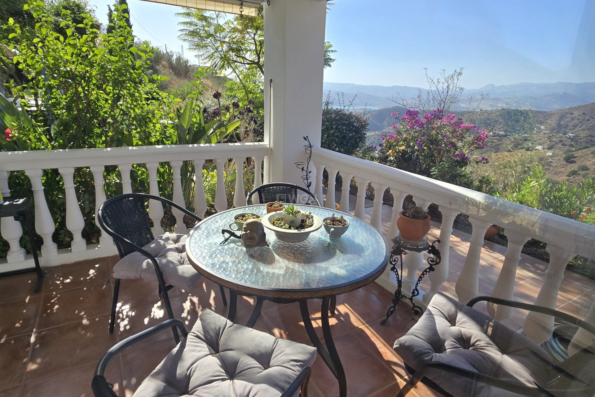 Resale - Villa - Canillas de Aceituno - Inland