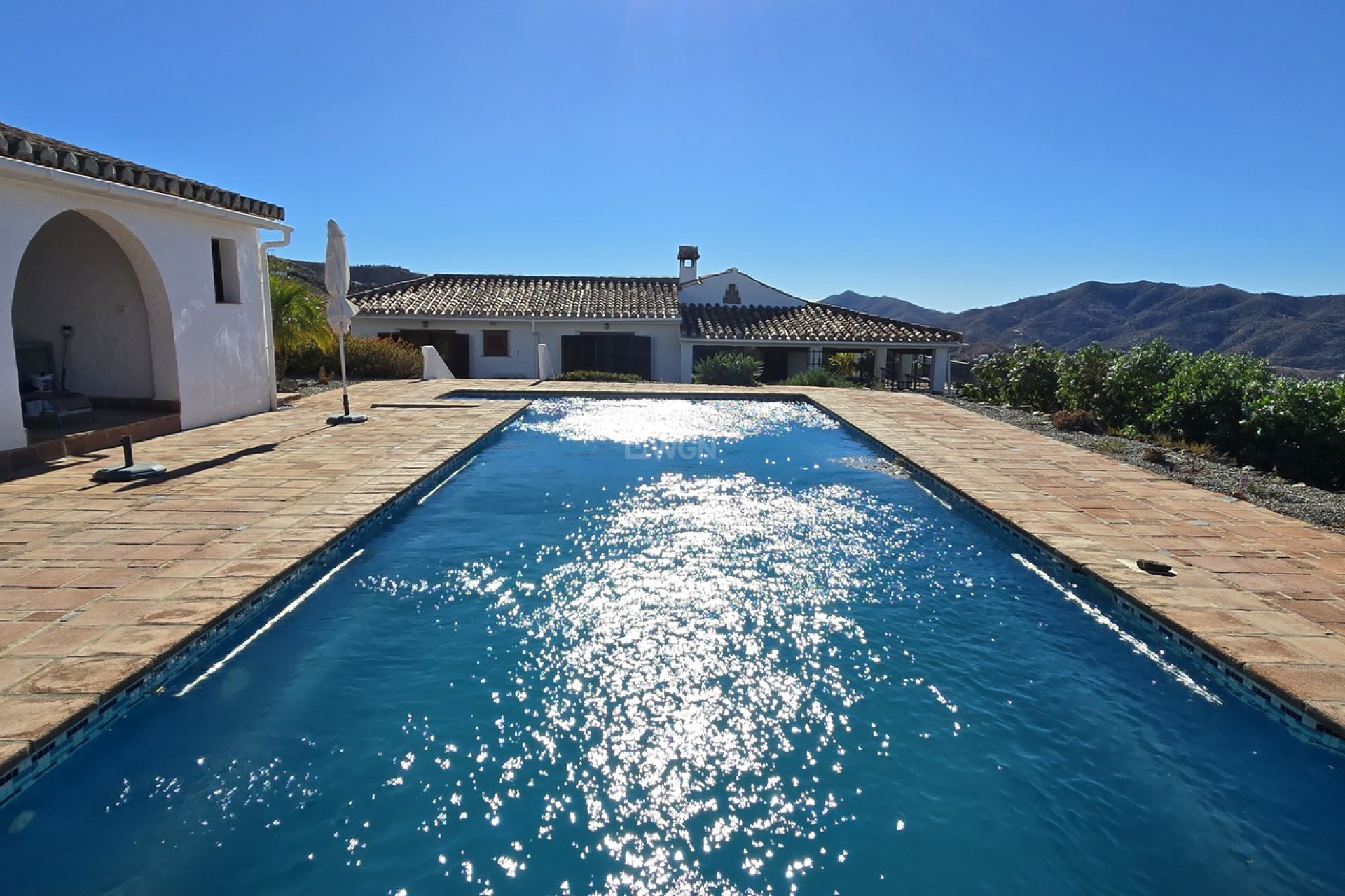 Resale - Villa - Canillas de Aceituno - Inland