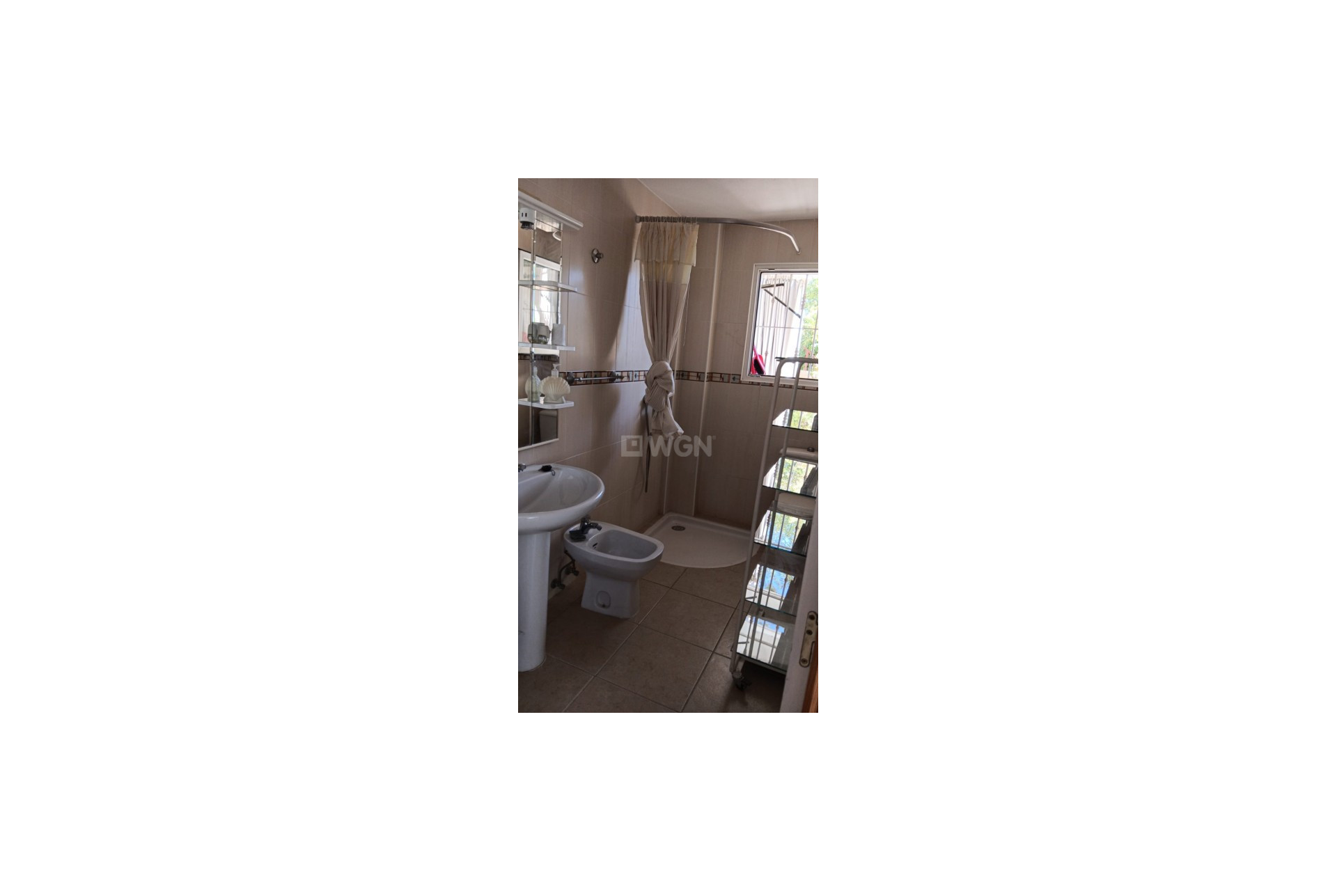 Resale - Villa - Cautivador - Inland