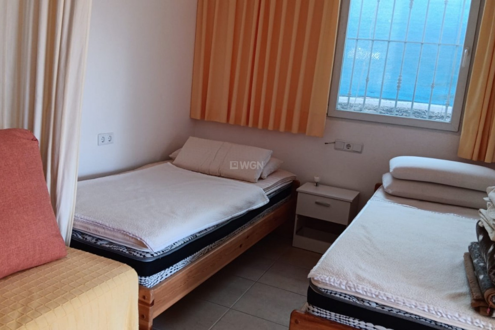 Resale - Villa - Cautivador - Inland