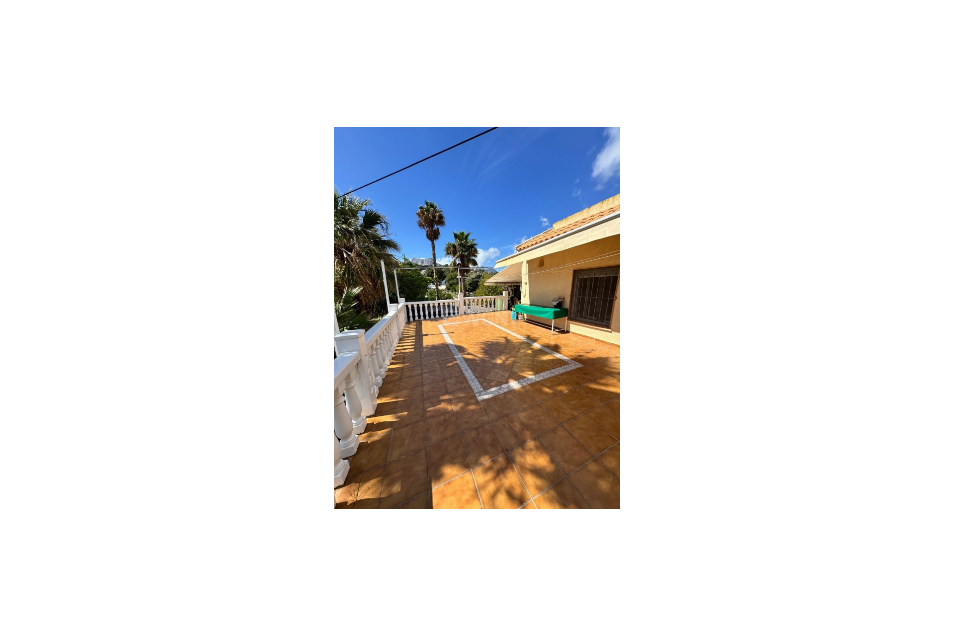 Resale - Villa - Cautivador - Inland