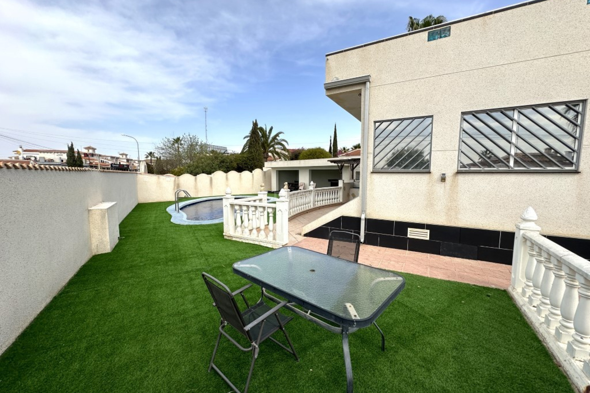 Resale - Villa - Ciudad Quesada - Costa Blanca