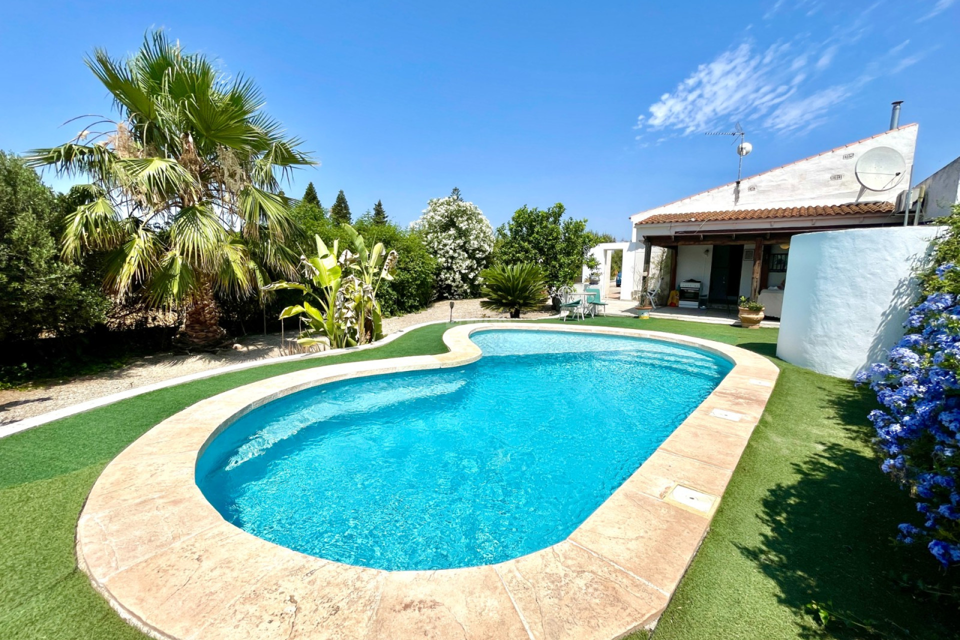 Resale - Villa - Daya Nueva - Costa Blanca