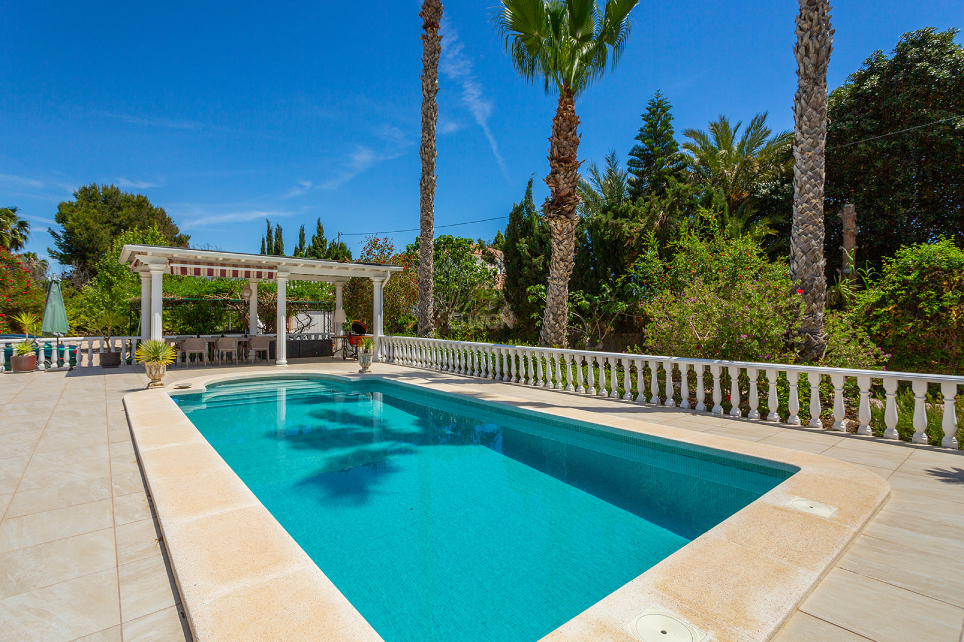 Resale - Villa - Daya Vieja - Costa Blanca