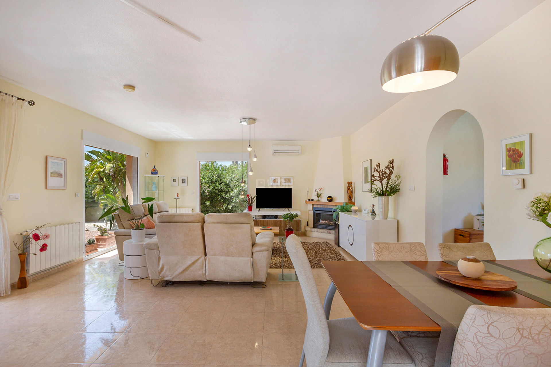 Resale - Villa - Daya Vieja - Costa Blanca