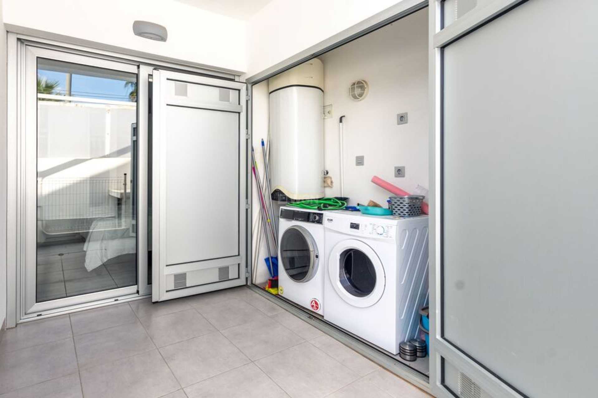 Resale - Villa - Daya Vieja - Costa Blanca