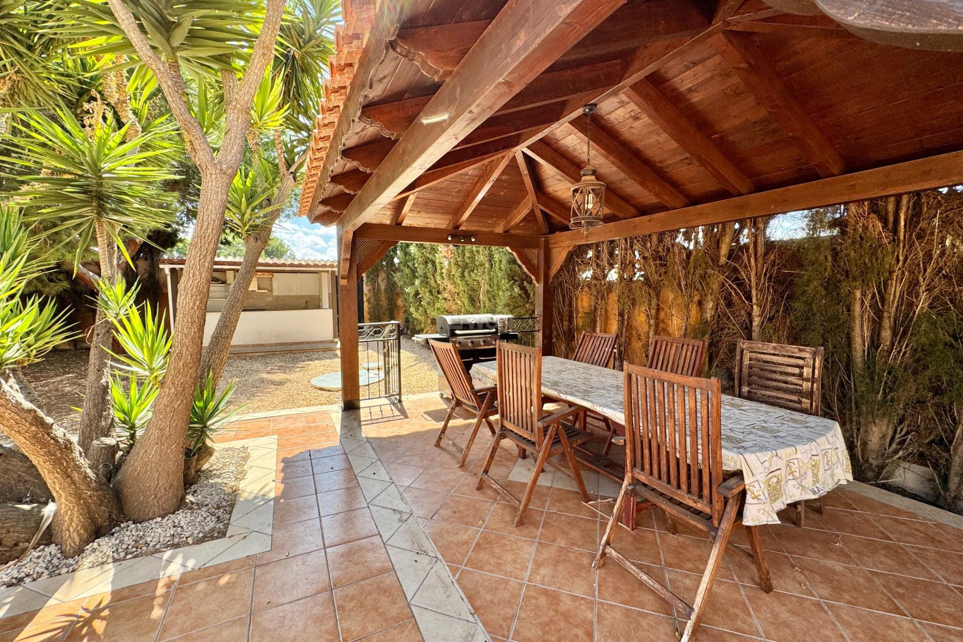 Resale - Villa - Dolores - Cmno. Escorredor