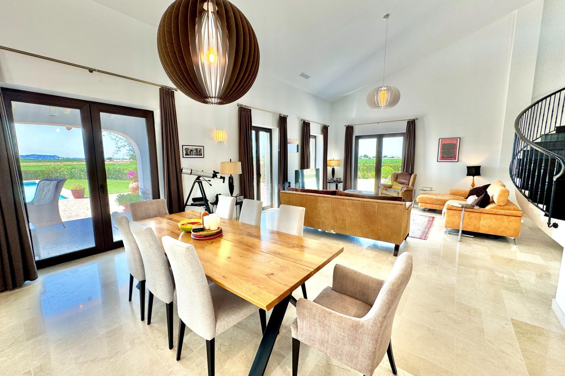 Resale - Villa - Dolores - Comunidad Valenciana