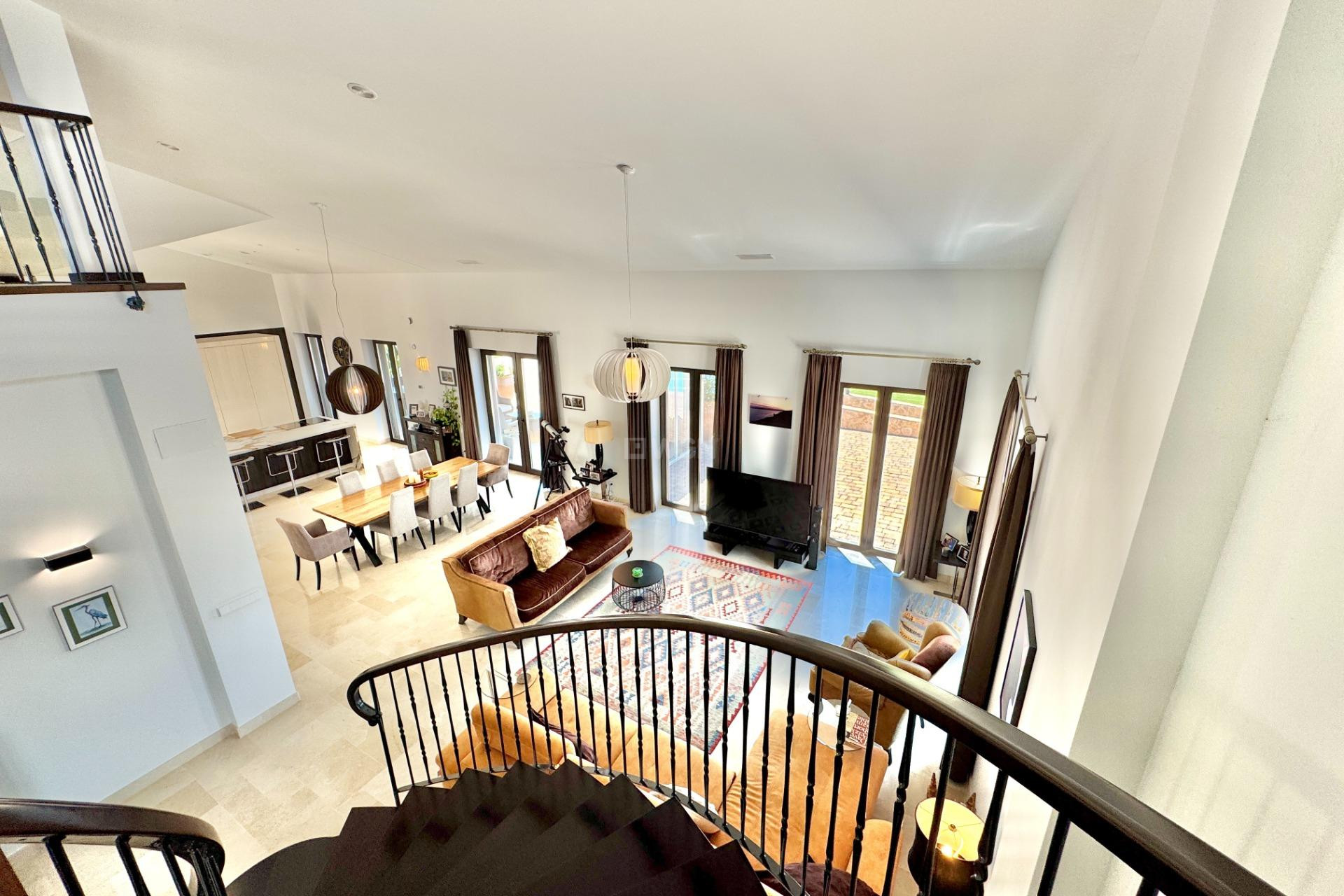 Resale - Villa - Dolores - Comunidad Valenciana