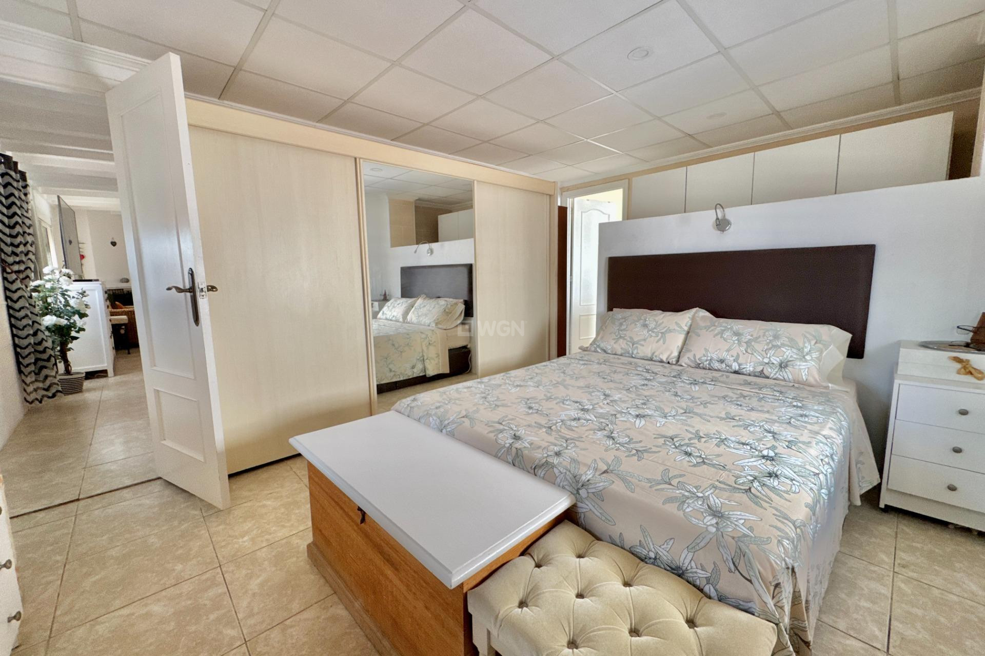 Resale - Villa - Dolores - Comunidad Valenciana