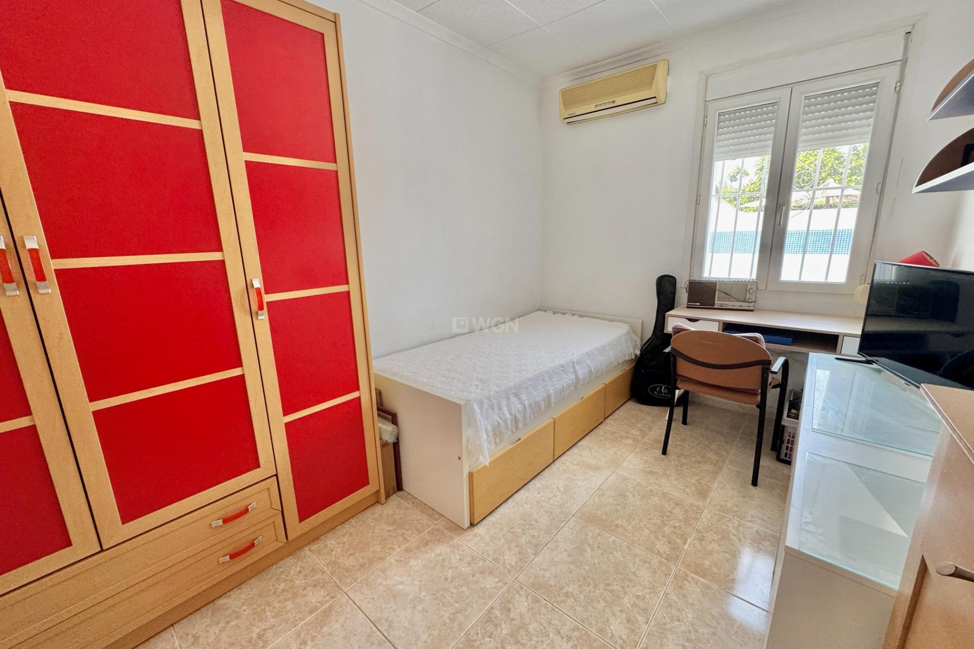 Resale - Villa - Dolores - Comunidad Valenciana