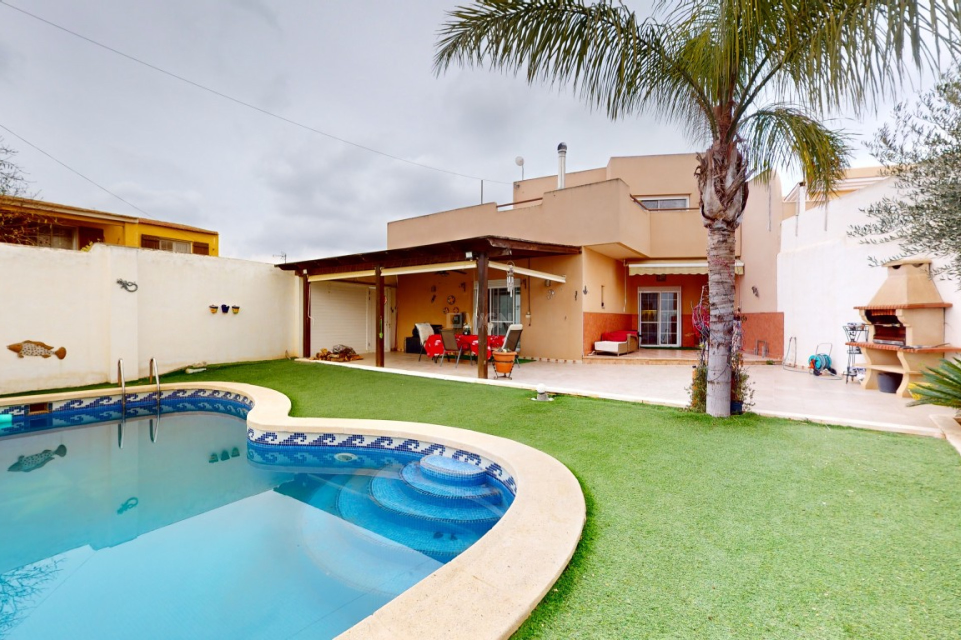 Resale - Villa - Dolores de Pacheco - Inland