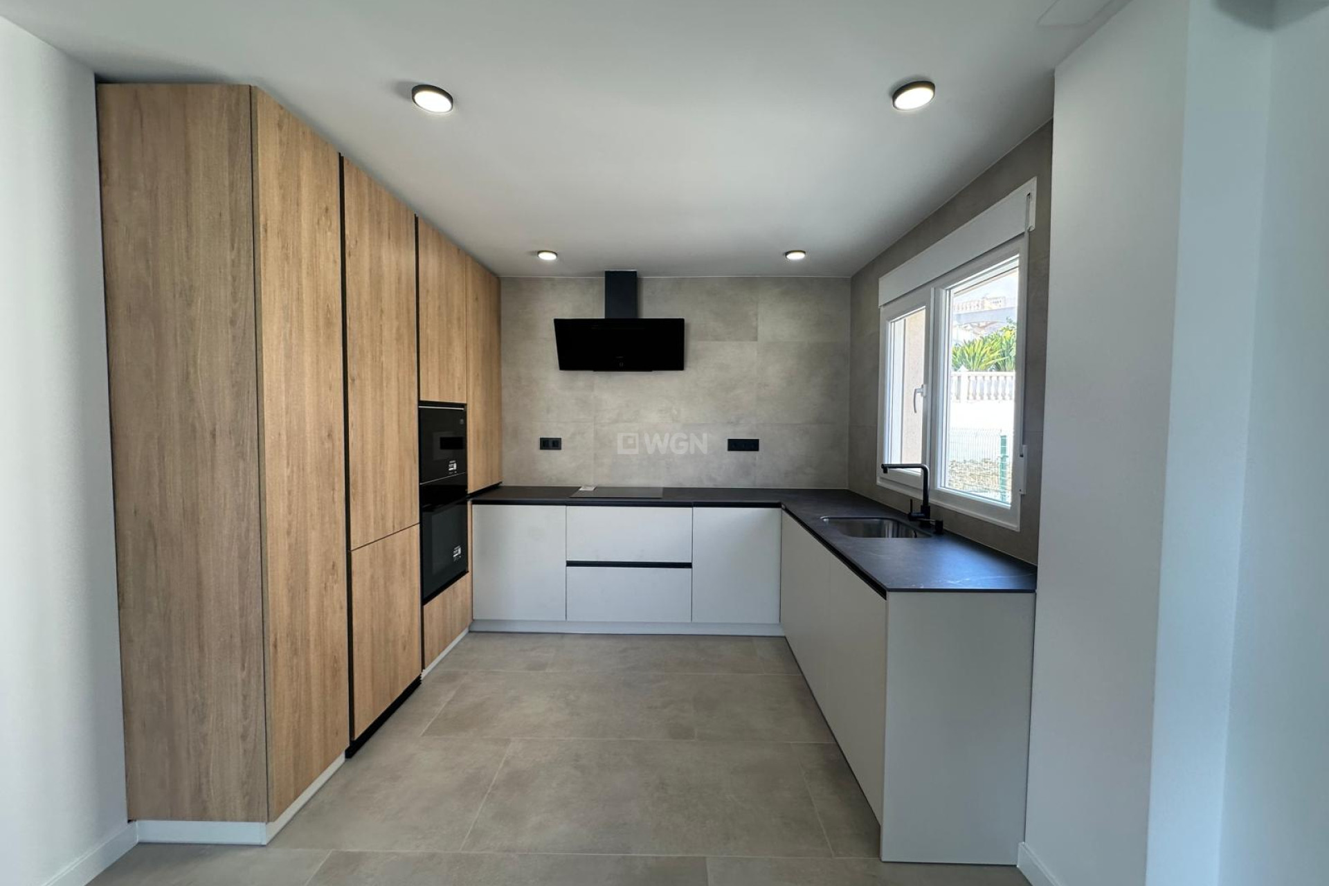 Resale - Villa - El Campello - Costa Blanca