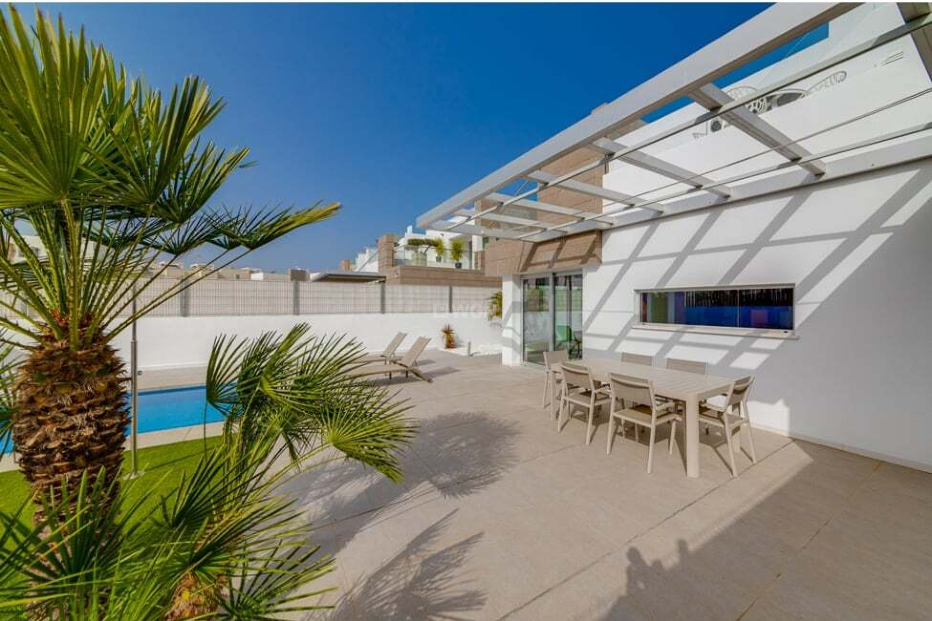 Resale - Villa - El Raso - Guardamar del Segura