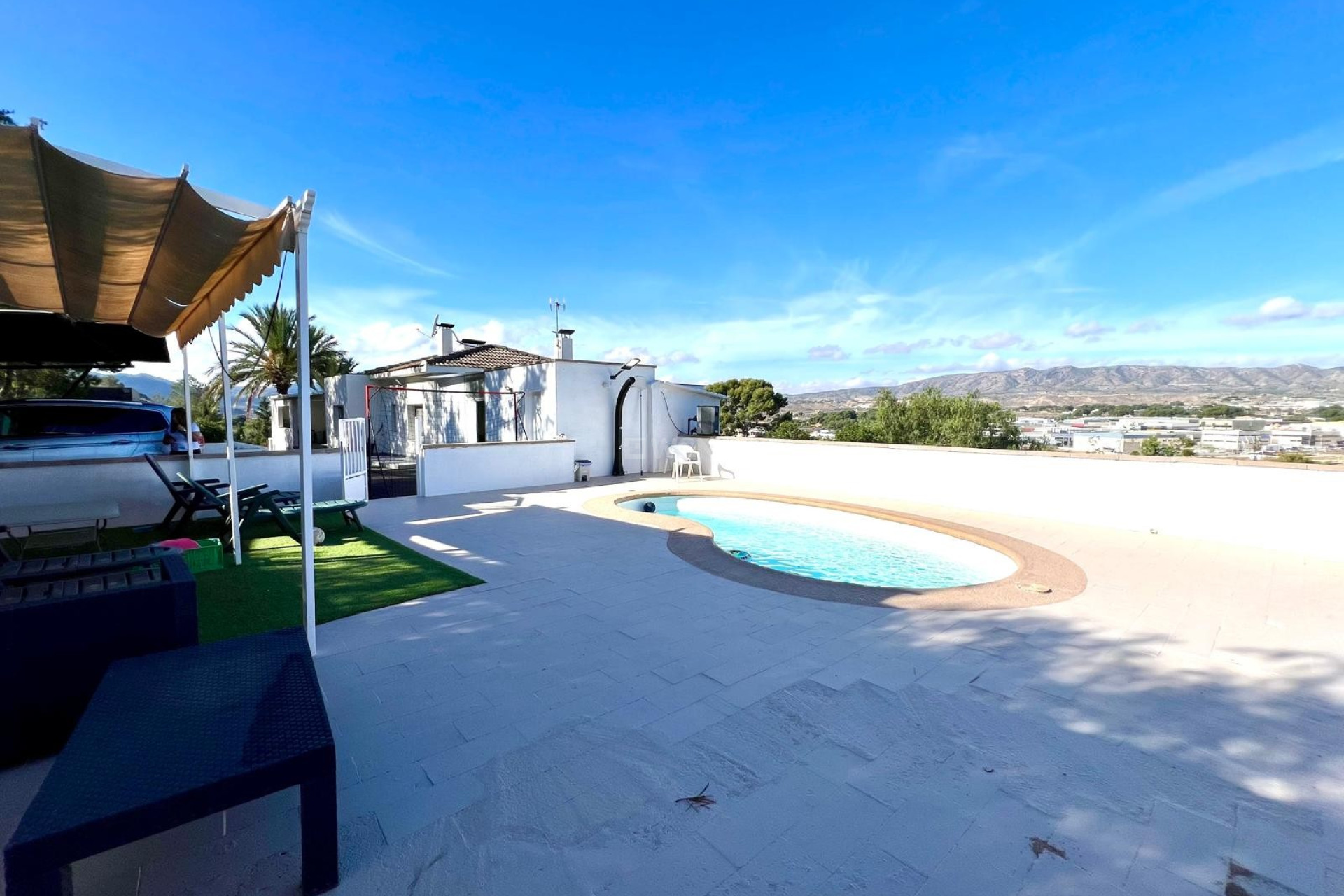 Resale - Villa - Elda - Inland