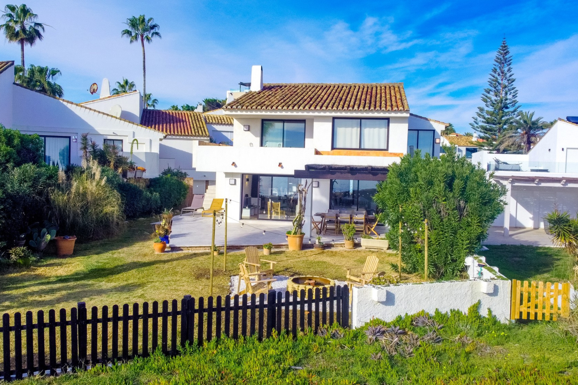 Resale - Villa - Estepona - Costa del Sol