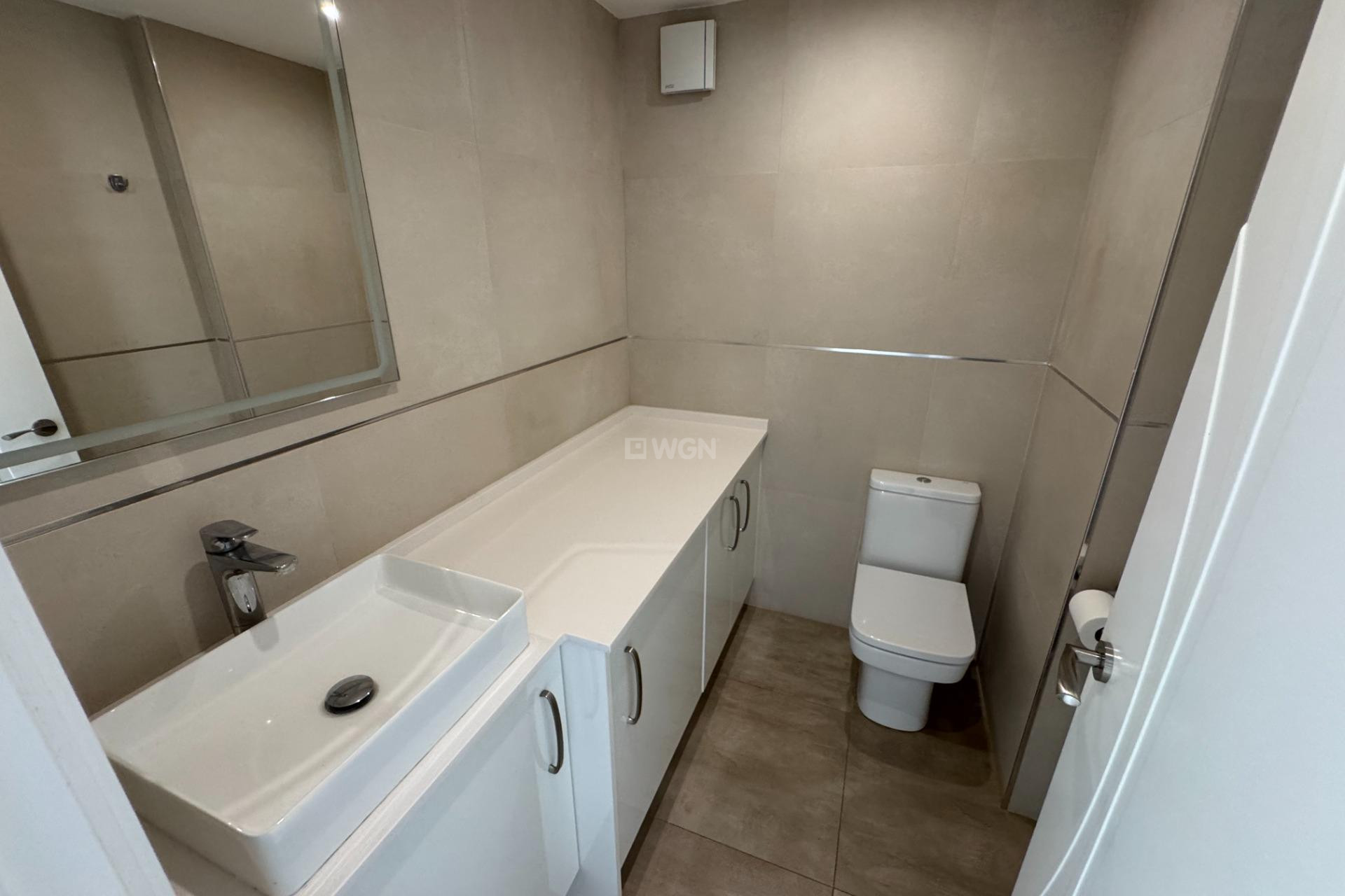 Resale - Villa - Estepona - Las Lomas