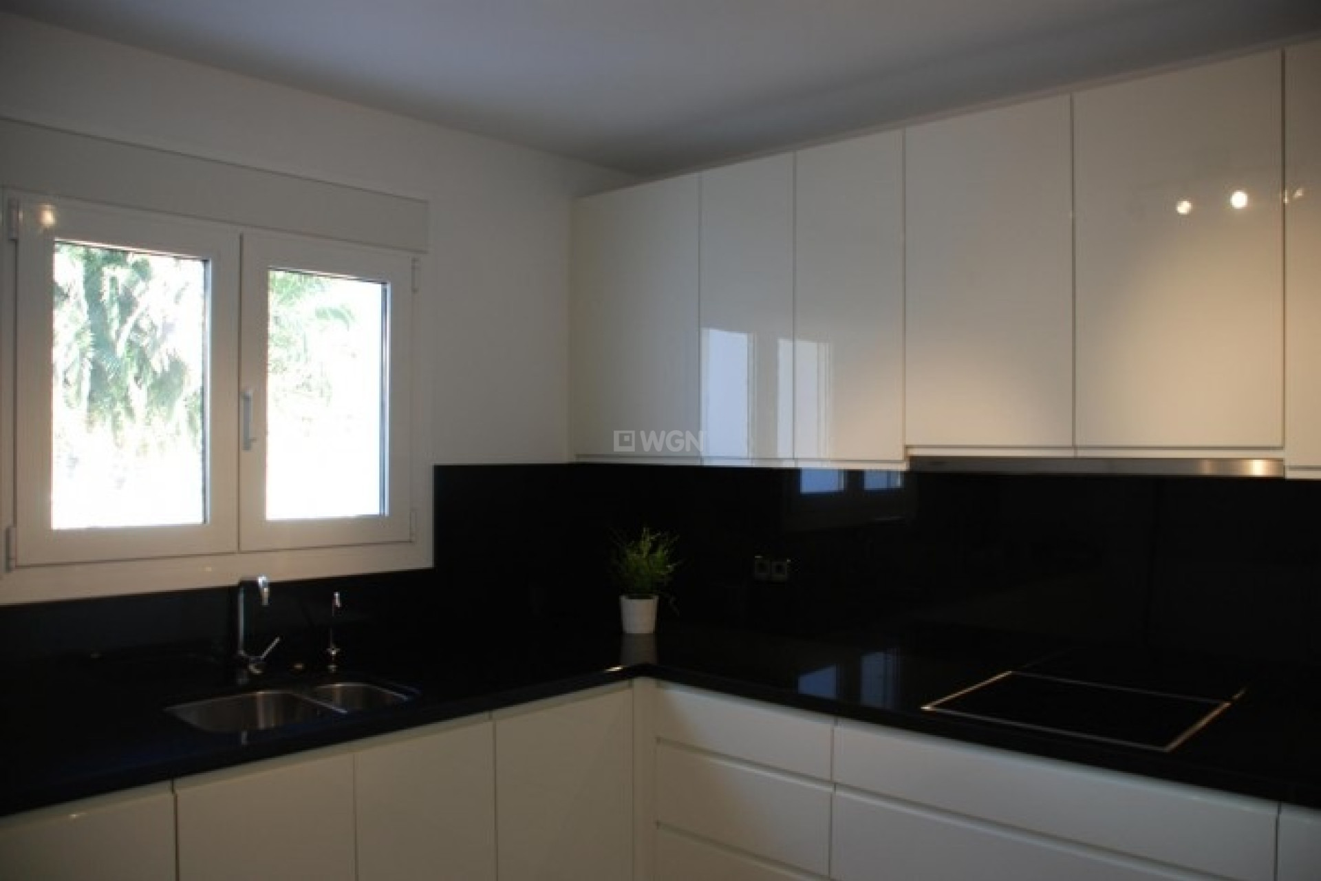 Resale - Villa - Fuengirola - Costa del Sol