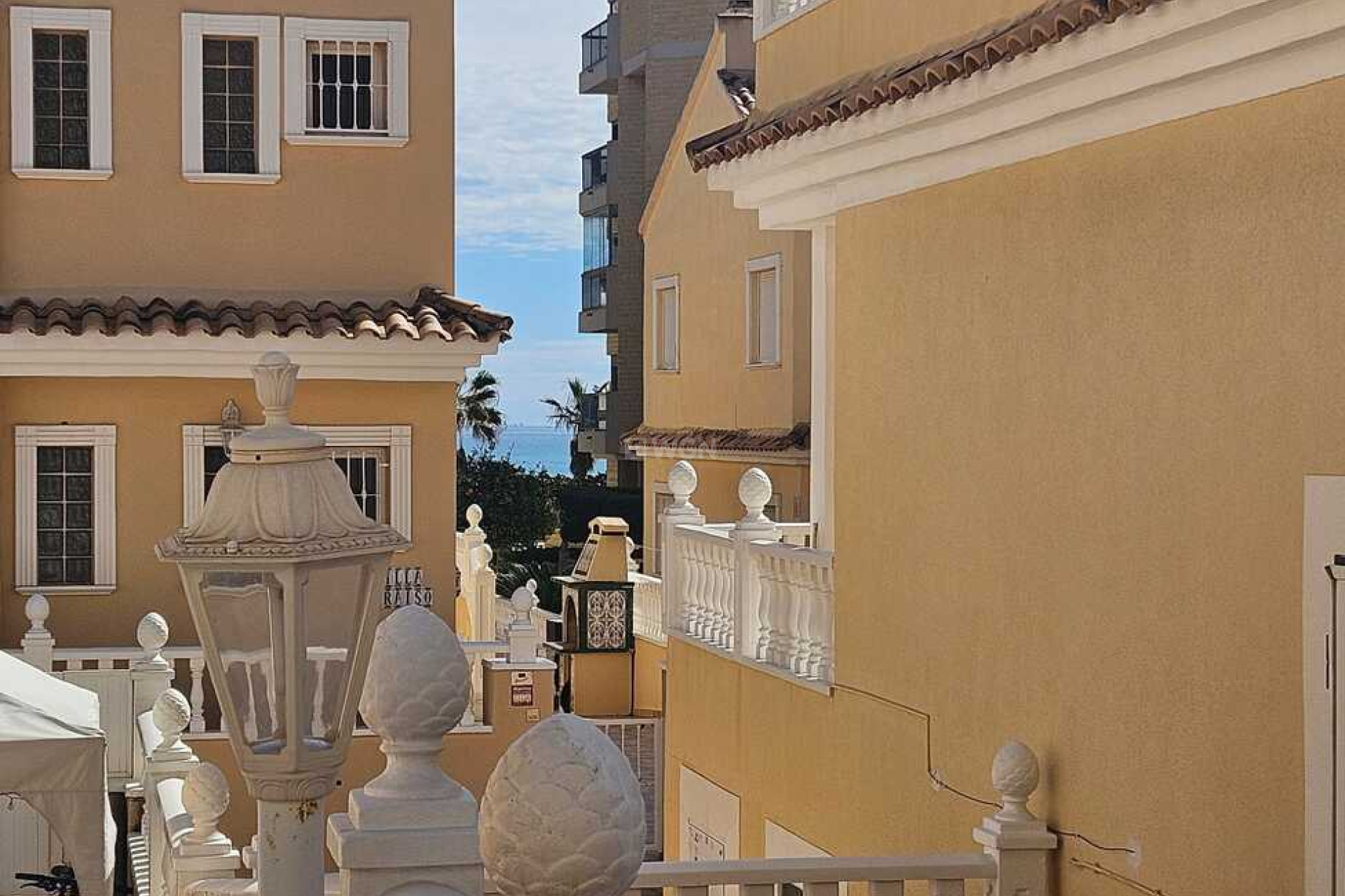 Resale - Villa - Guardamar del Segura - Campomar