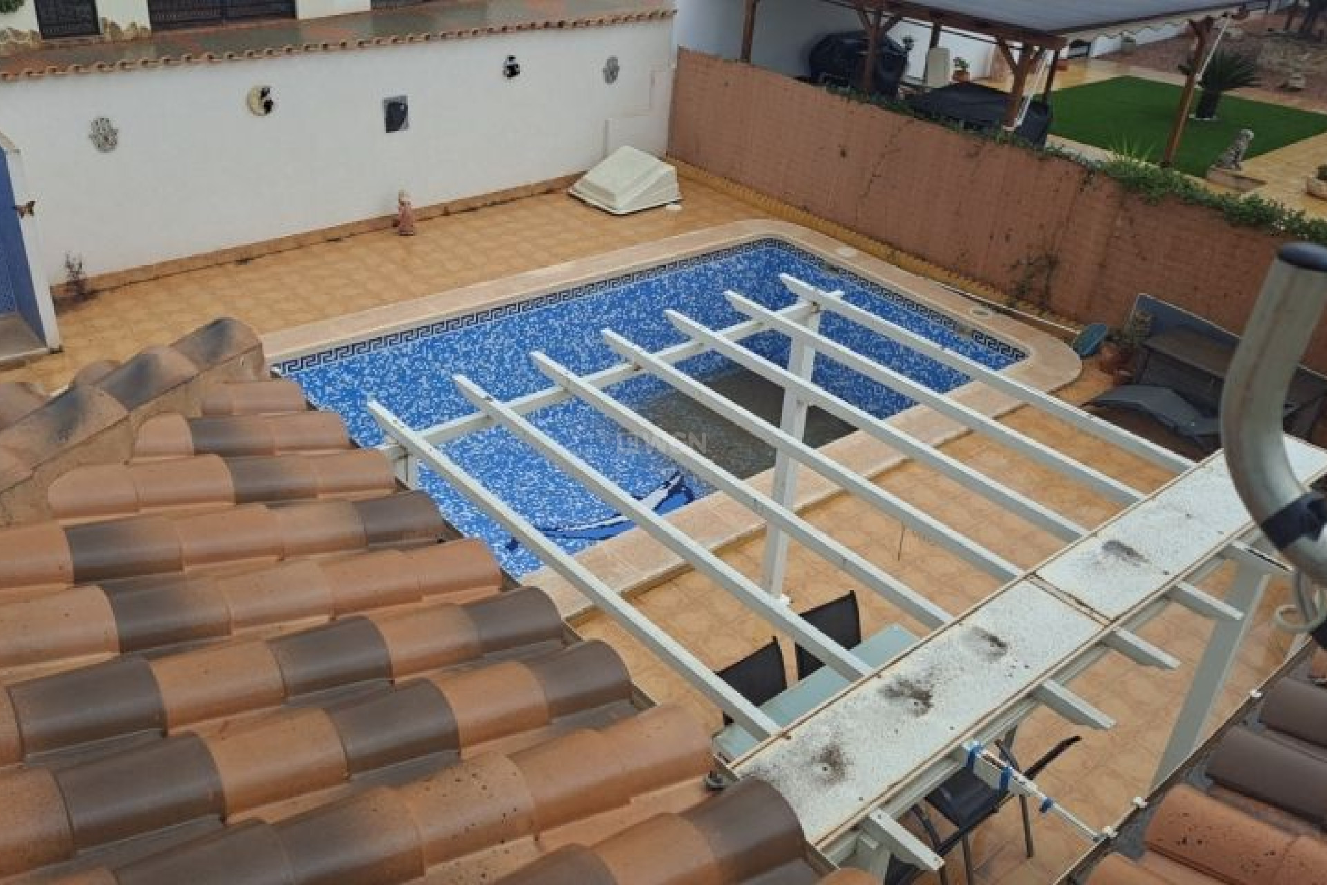 Resale - Villa - Hondón de las Nieves - Inland