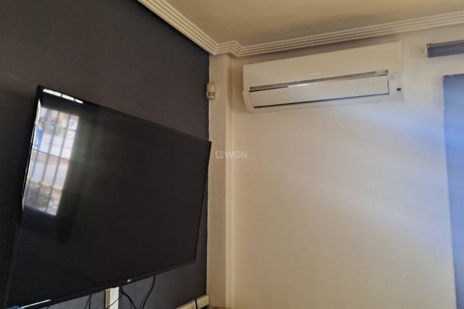 Resale - Villa - Hondón de las Nieves - Inland