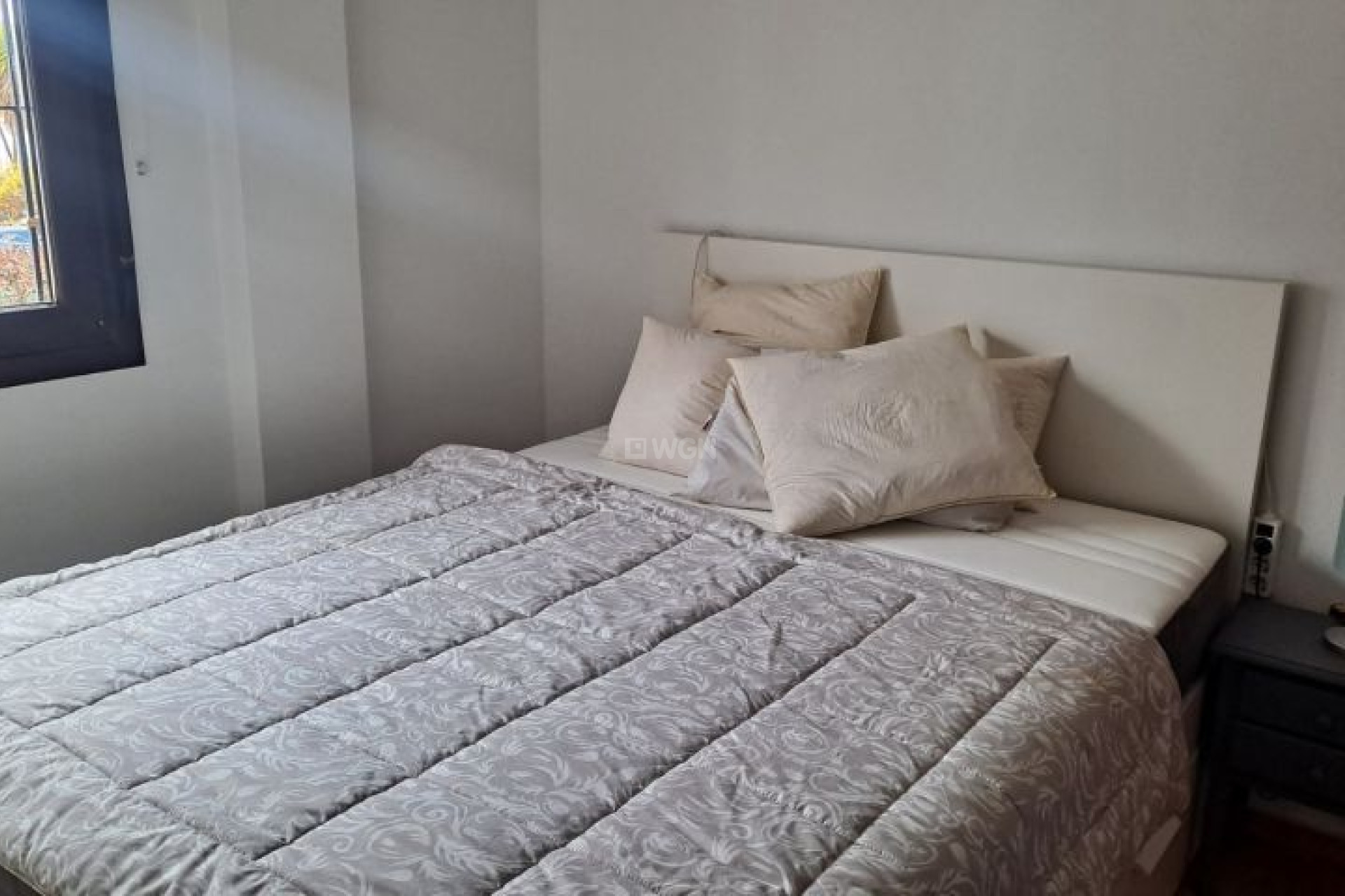 Resale - Villa - Hondón de las Nieves - Inland